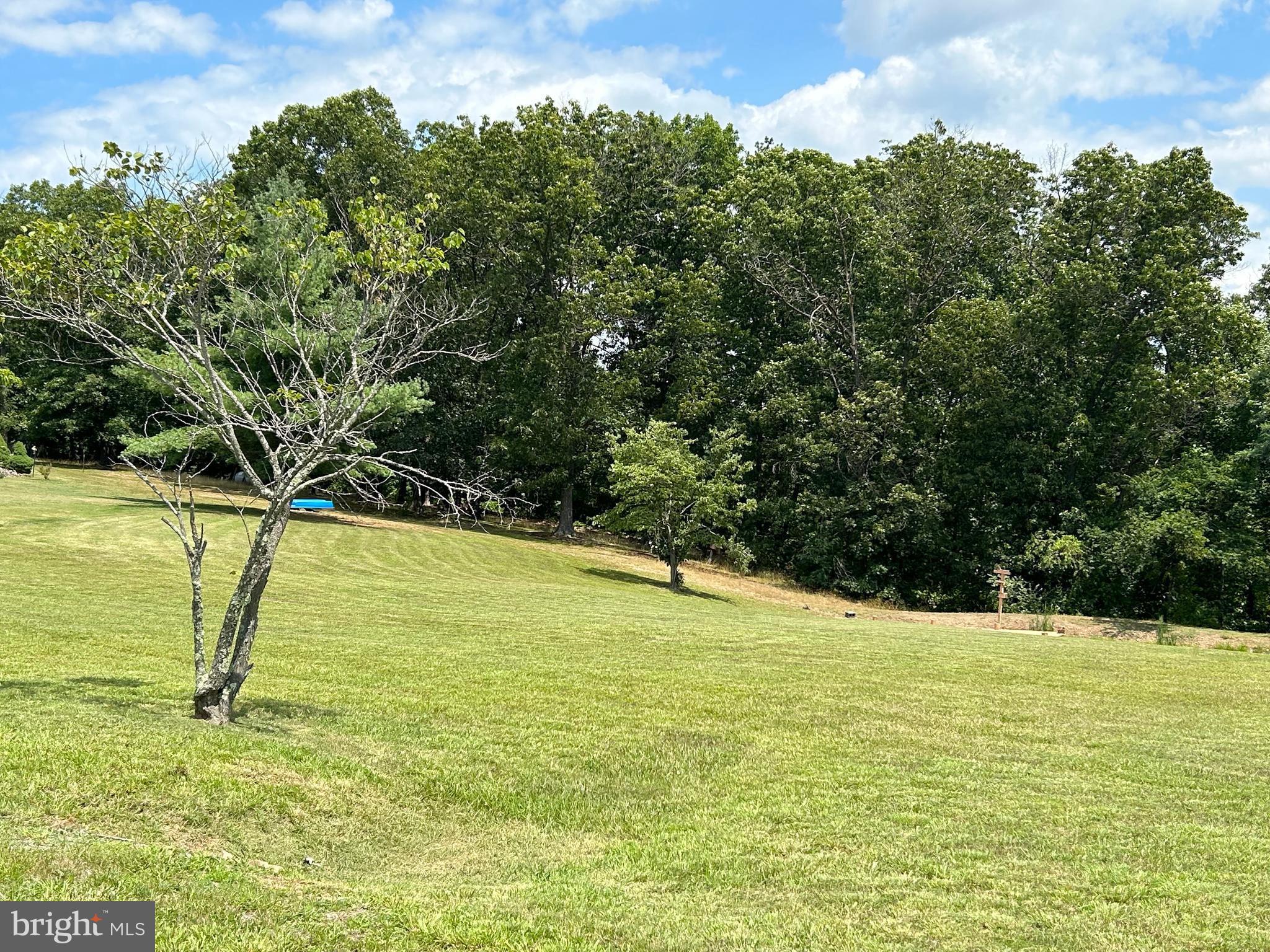 DUNMORE RIDGE PARK - Residential