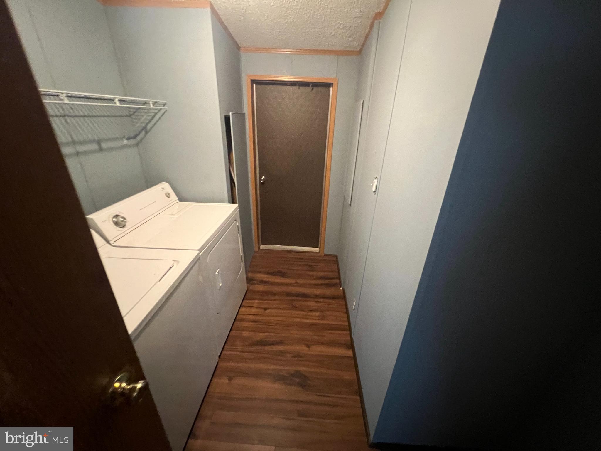 DUNMORE RIDGE PARK - Residential