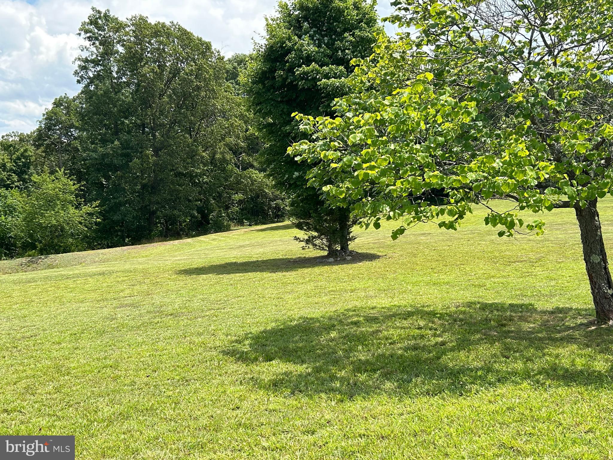 DUNMORE RIDGE PARK - Residential