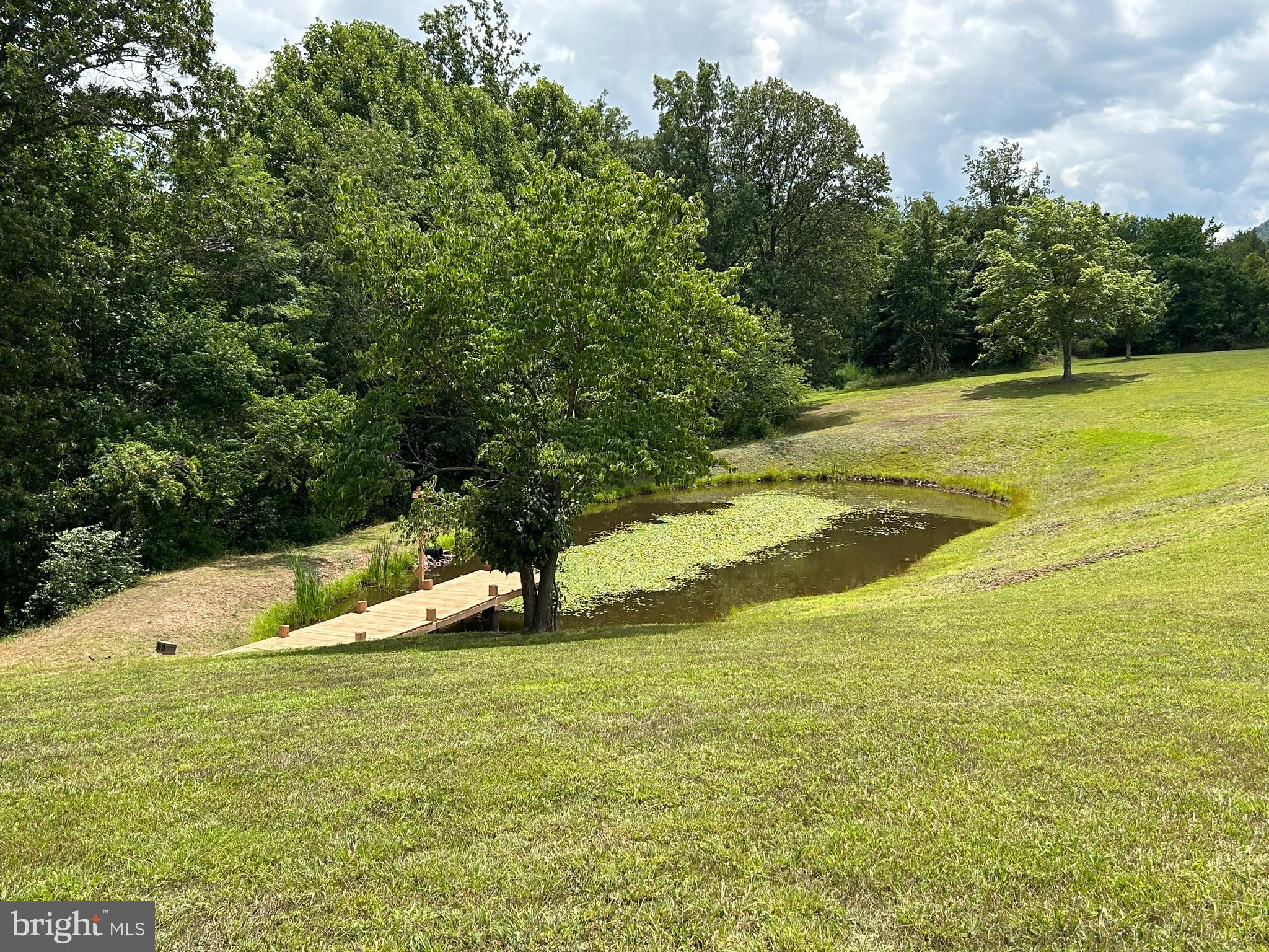 DUNMORE RIDGE PARK - Residential