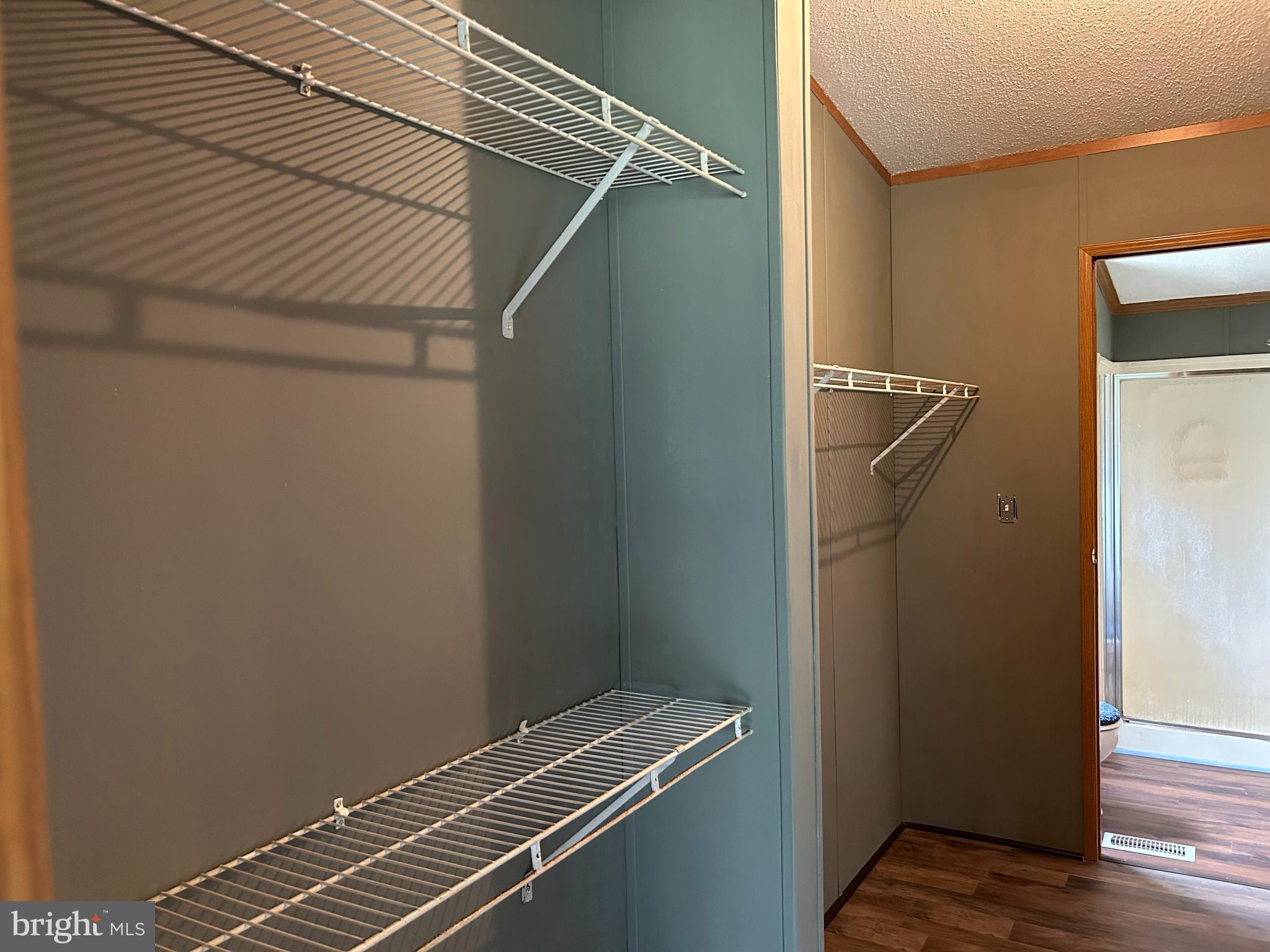 DUNMORE RIDGE PARK - Residential