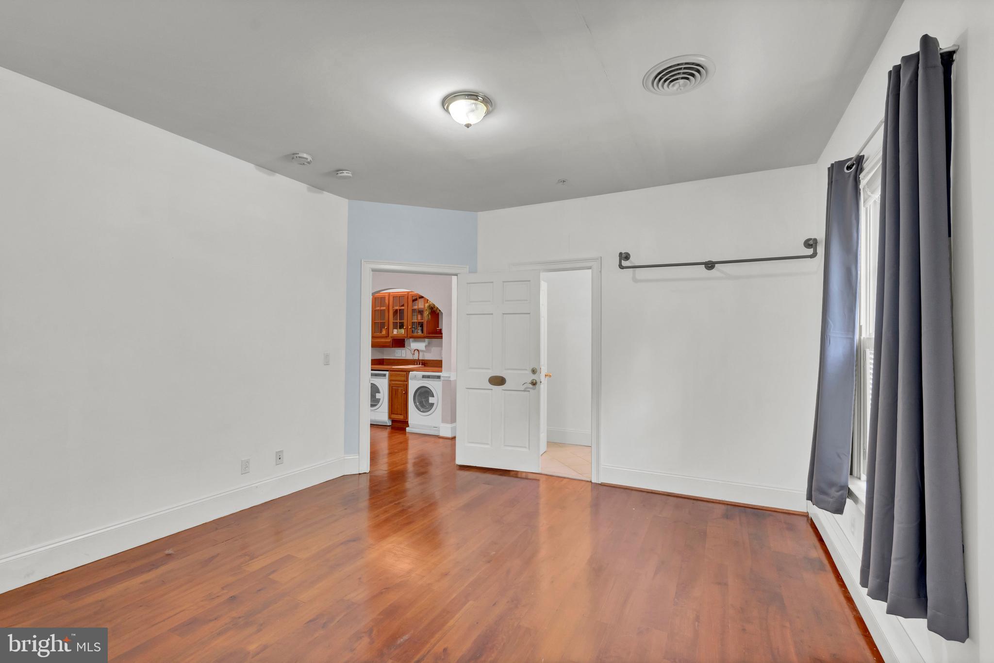 HISTORIC SAVAGE MILL - Residential