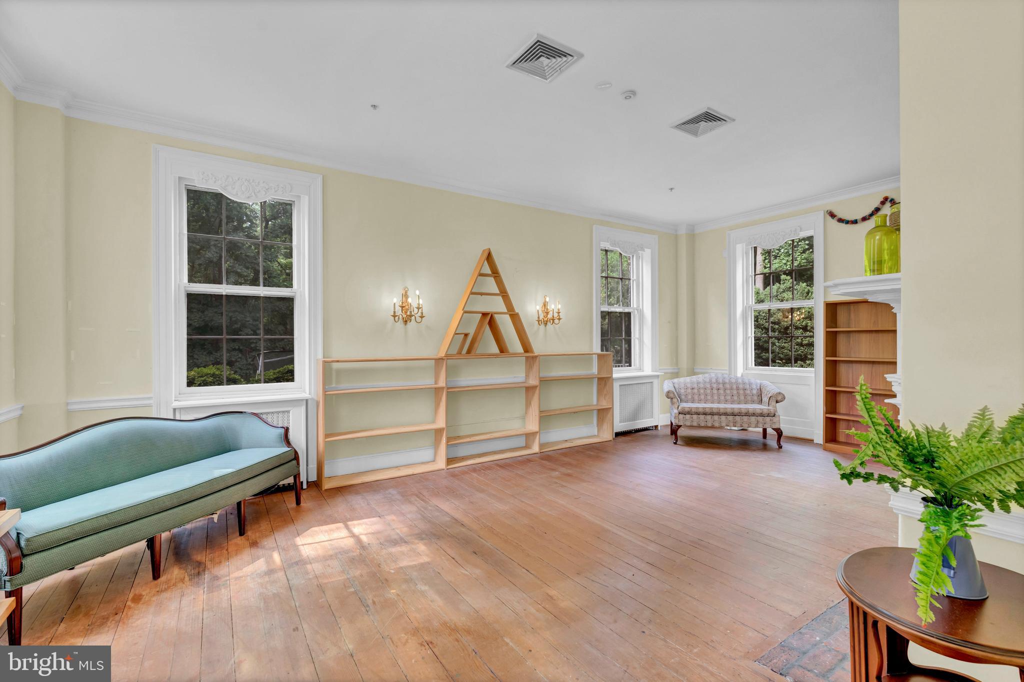 HISTORIC SAVAGE MILL - Residential