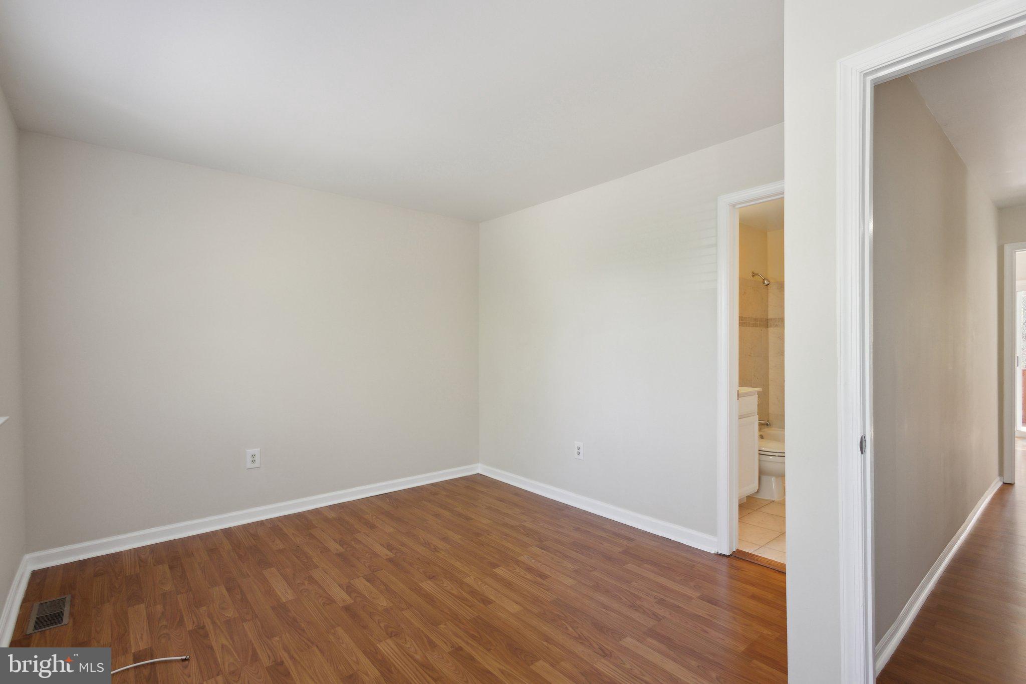 WILLIAMS CREEK TOWNHOUSE - Residential