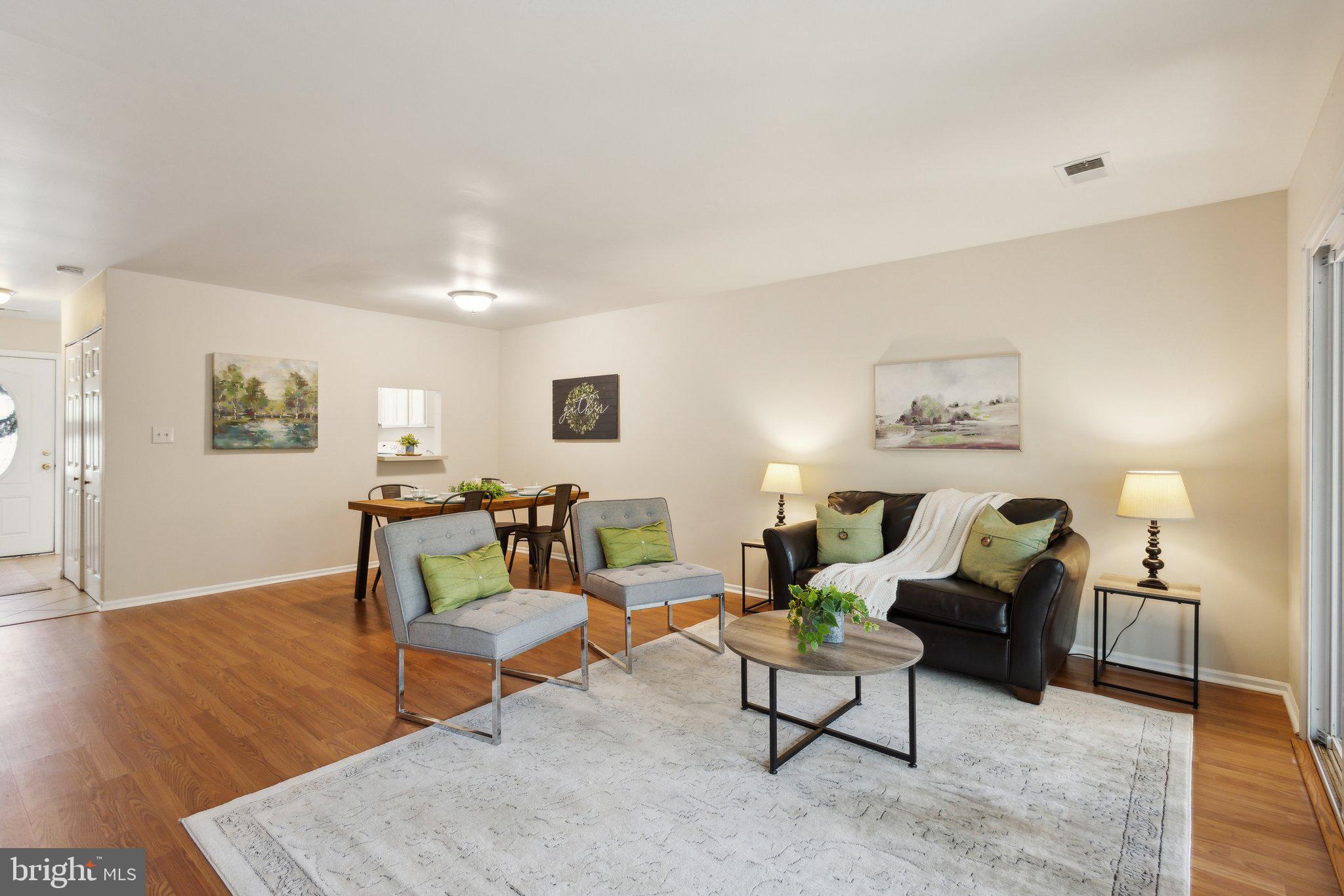 WILLIAMS CREEK TOWNHOUSE - Residential