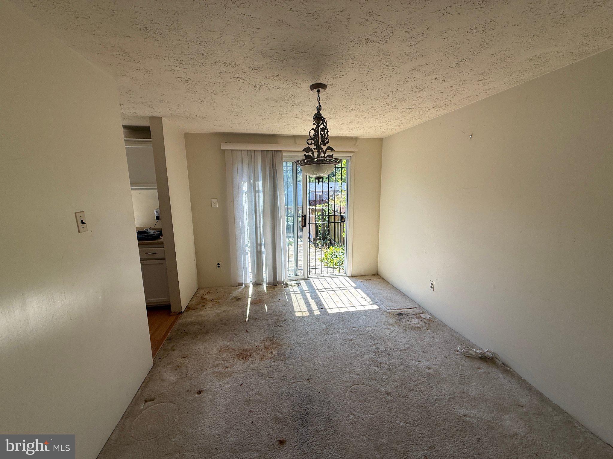 6205 PLUM WAY