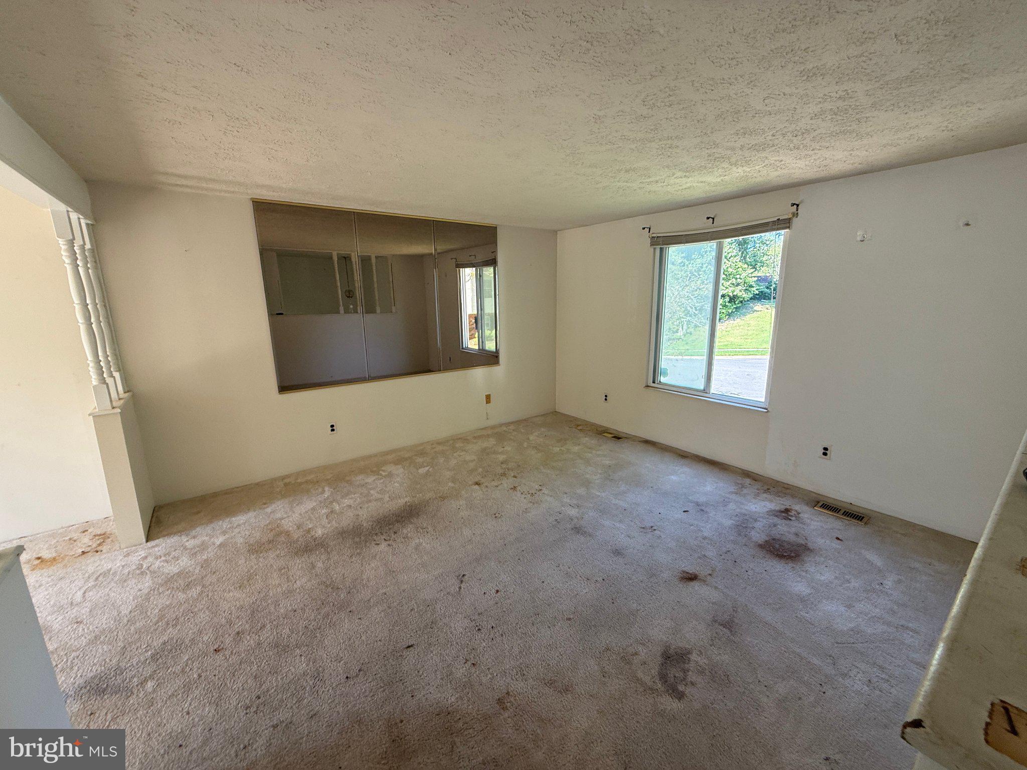6205 PLUM WAY