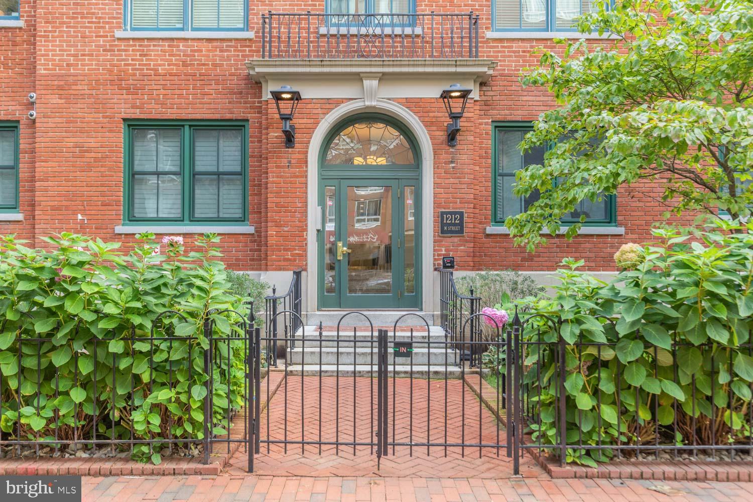 LOGAN CIRCLE - Residential