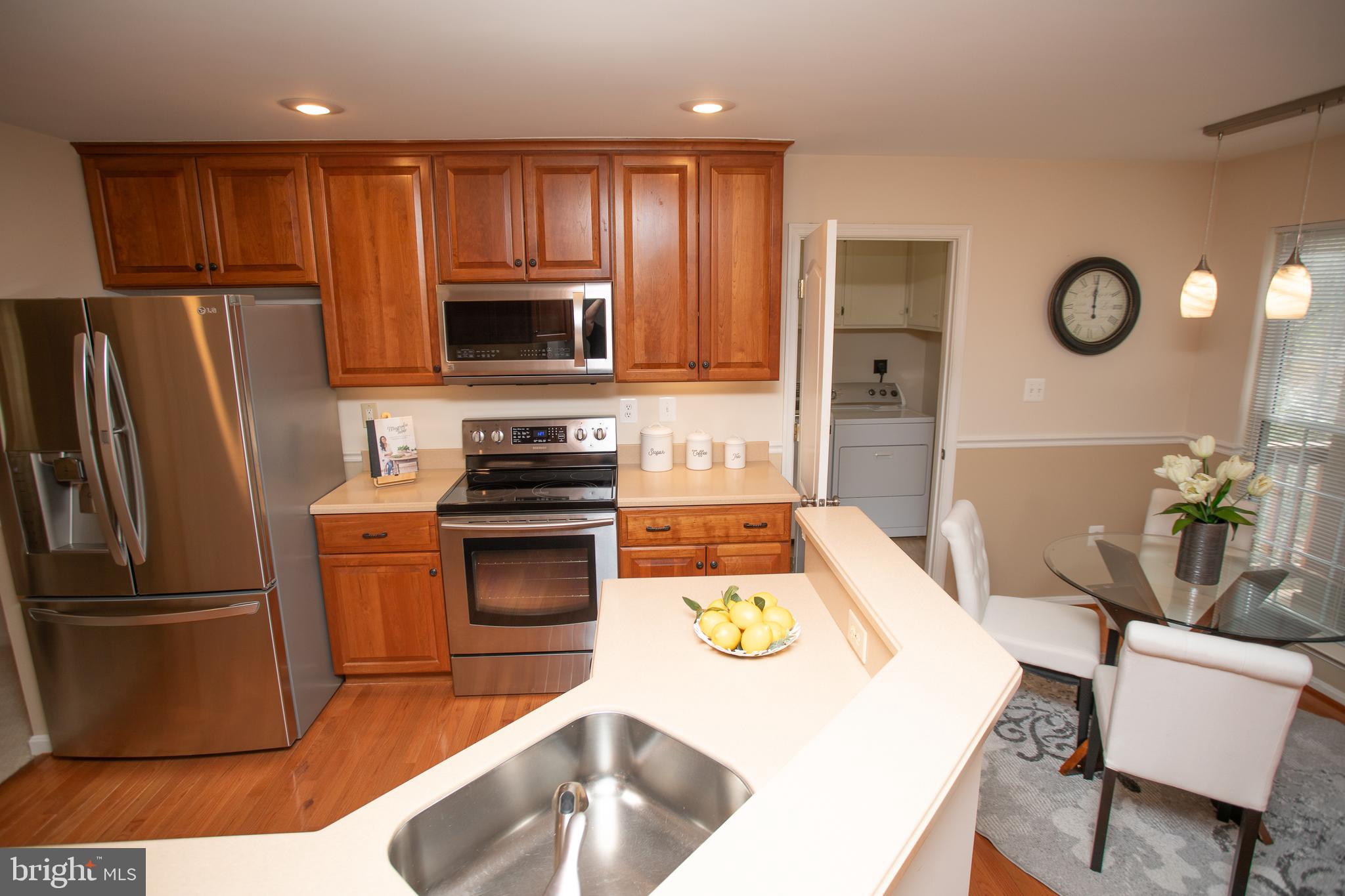 CARRIAGE CROSSING - Residential