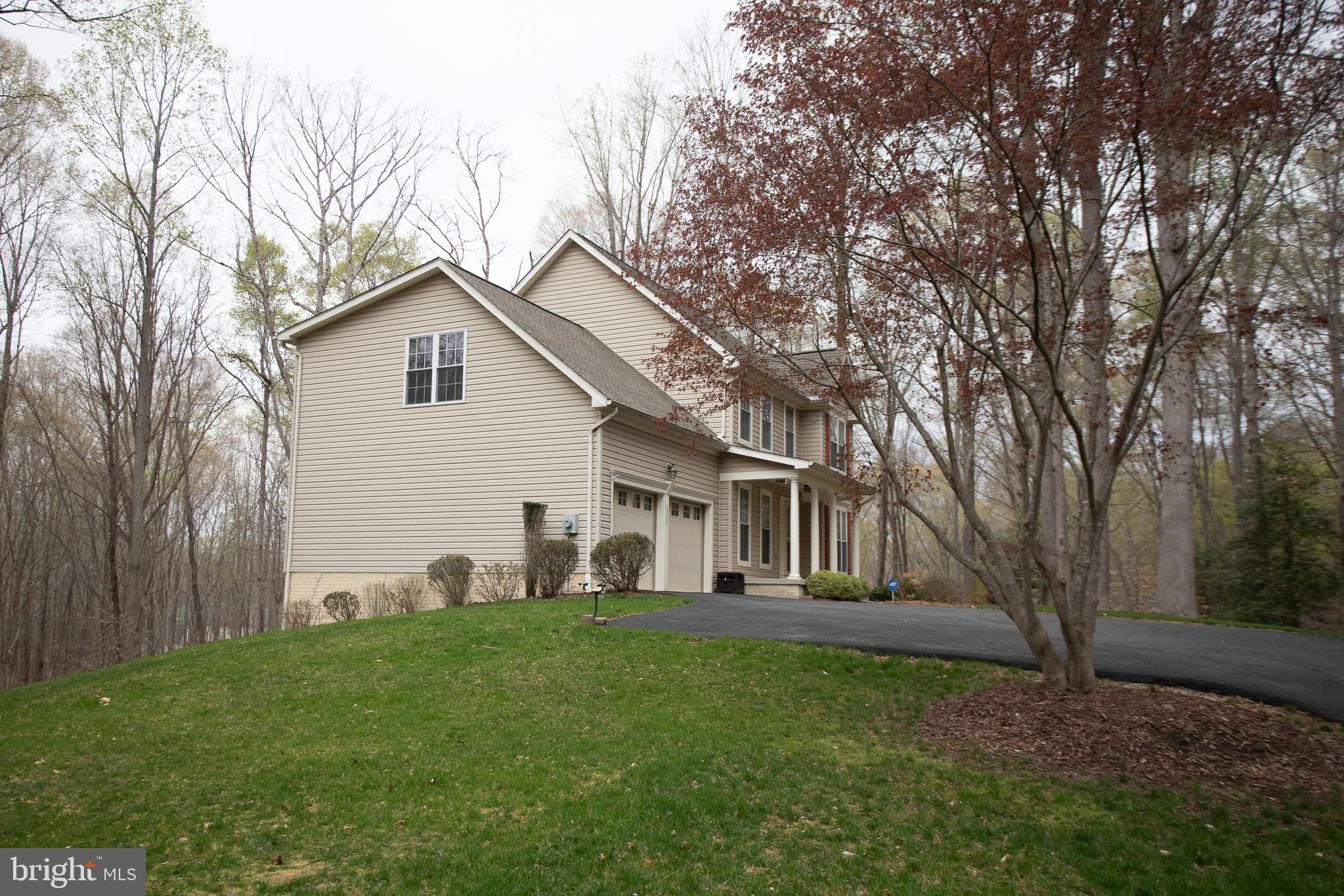 CARRIAGE CROSSING - Residential