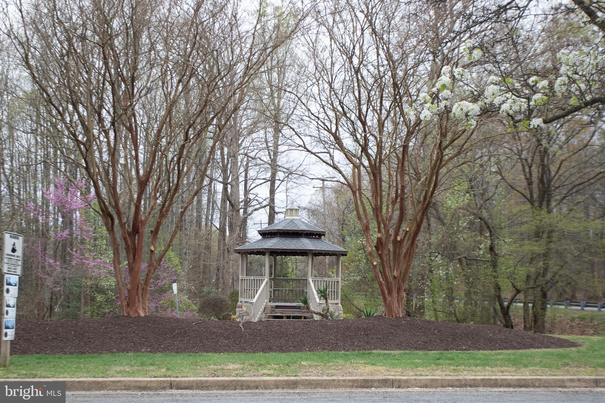 CARRIAGE CROSSING - Residential