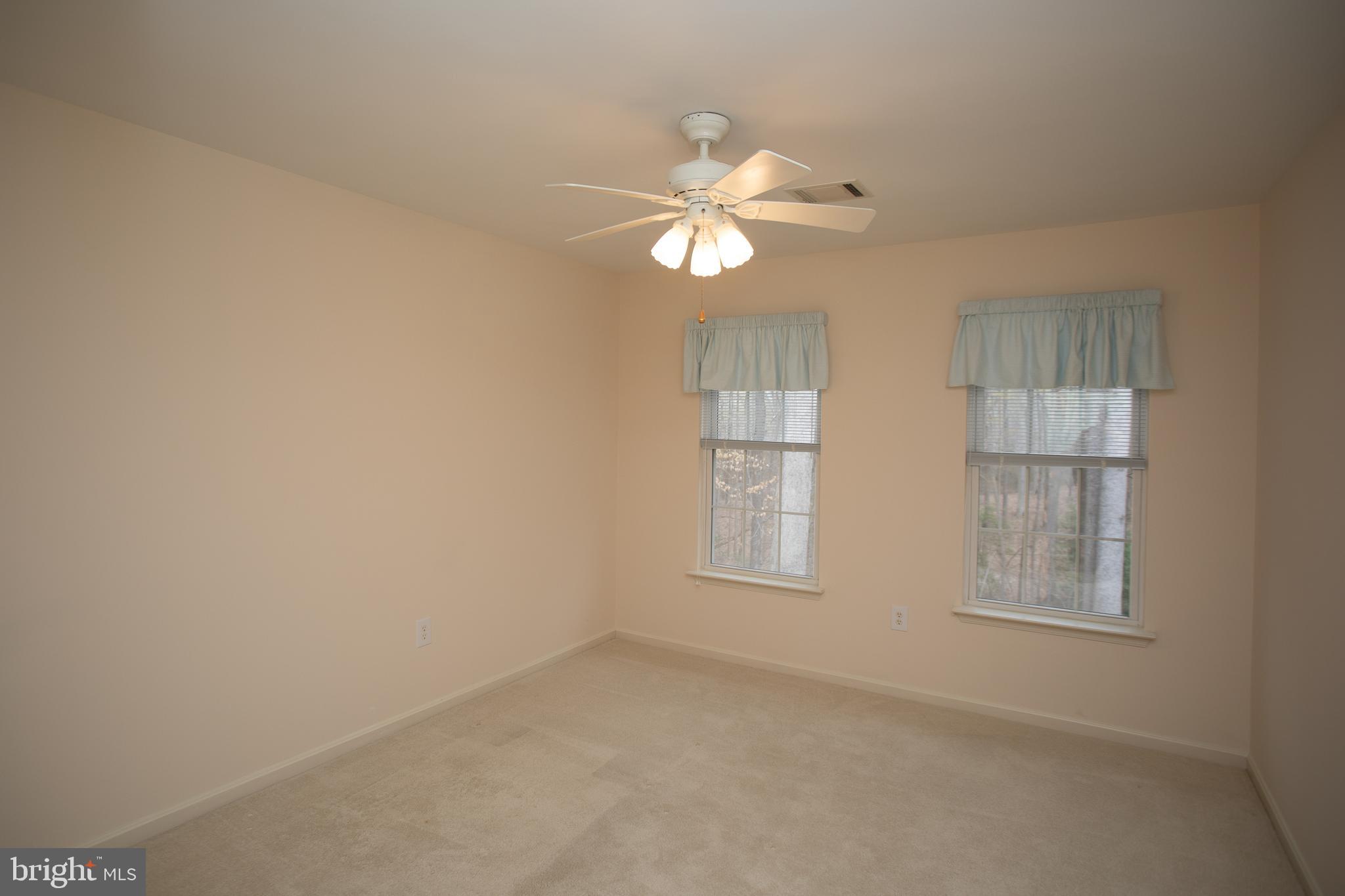 CARRIAGE CROSSING - Residential