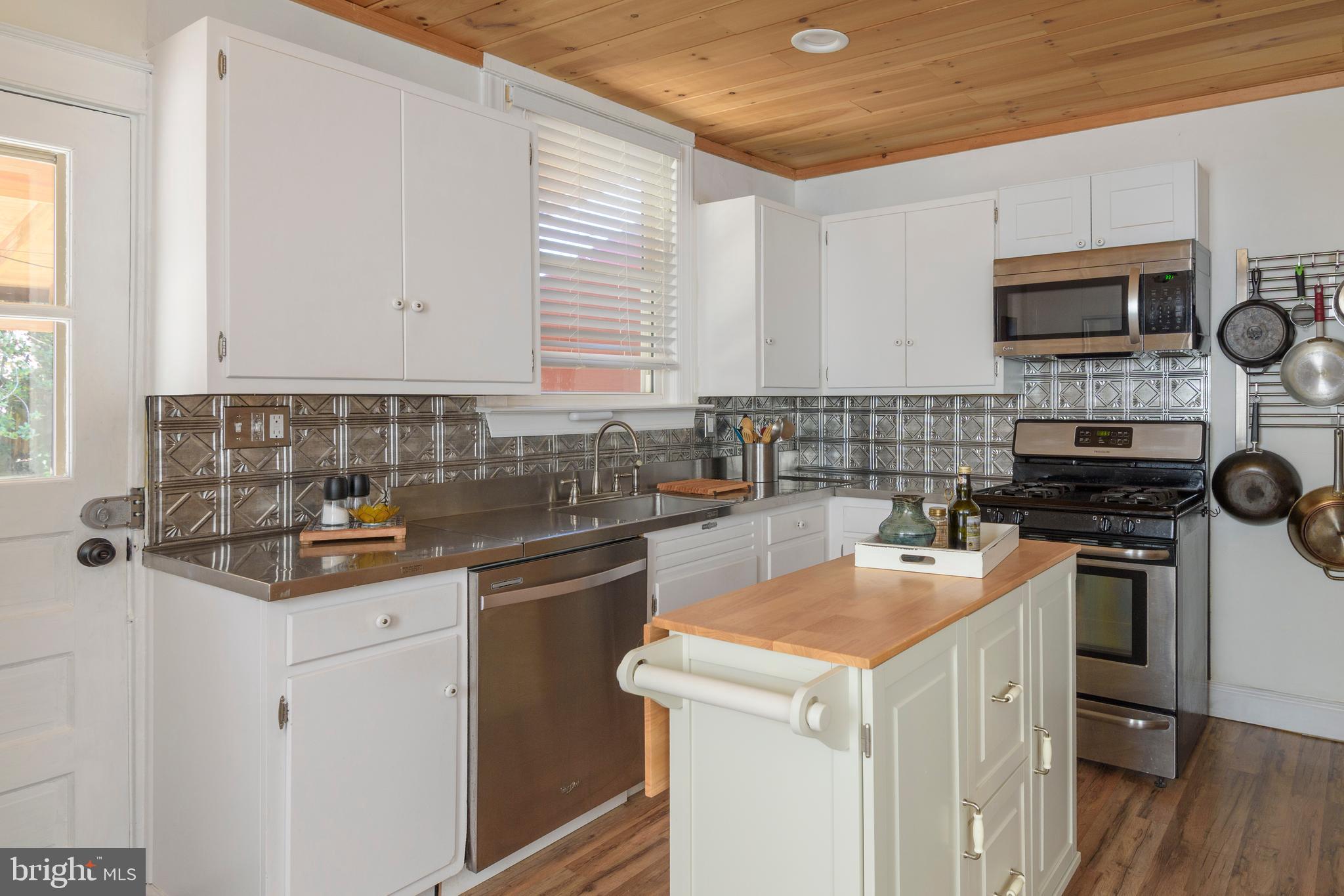 LANSDOWNE - Residential