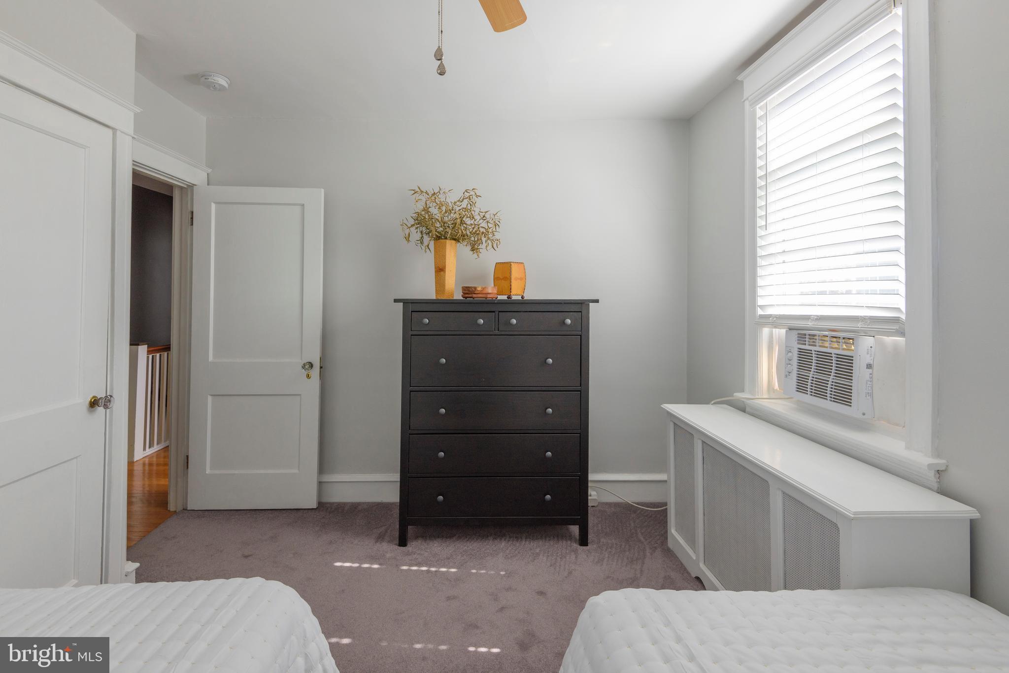 LANSDOWNE - Residential