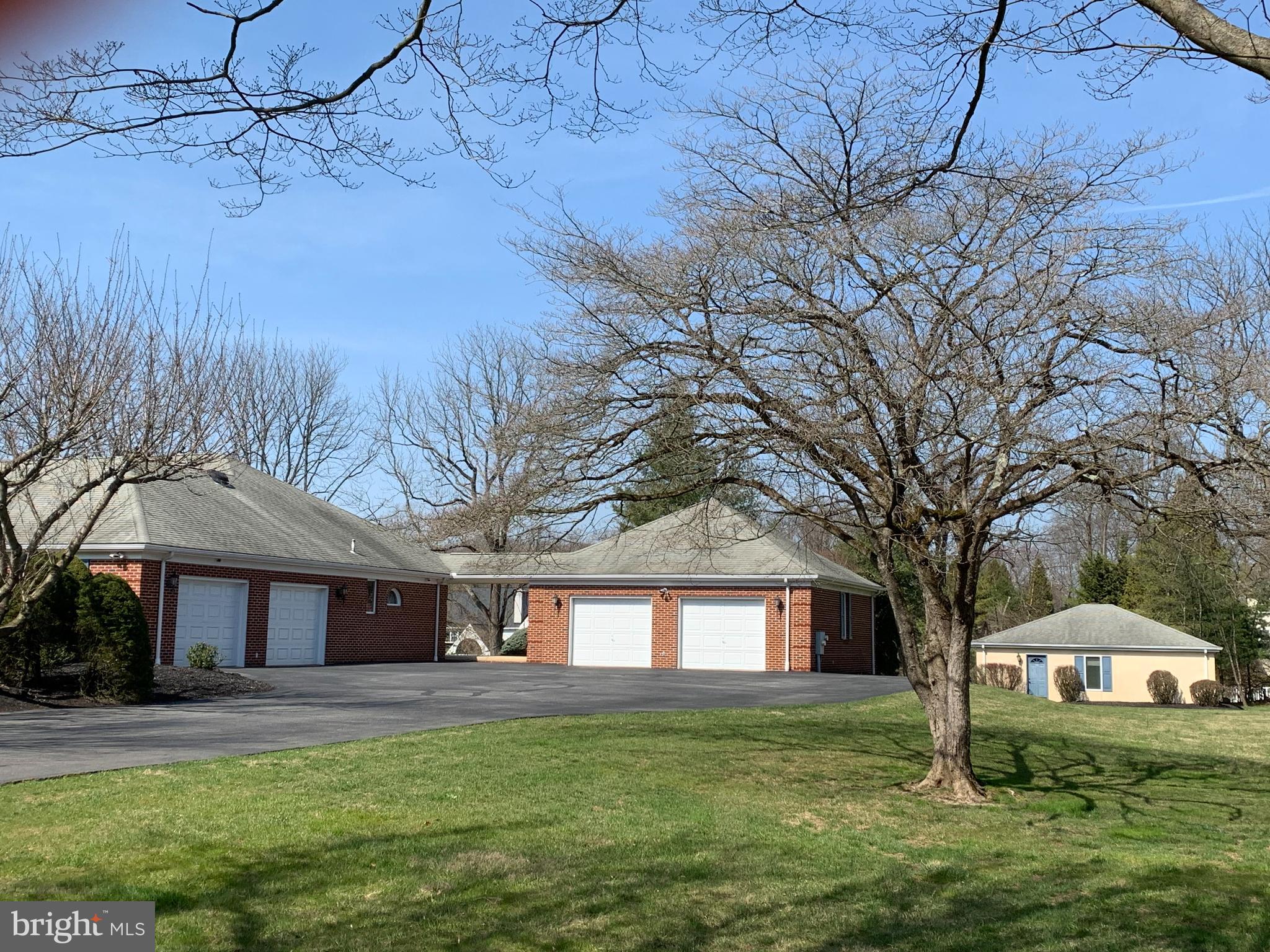 THORNBURY - Residential