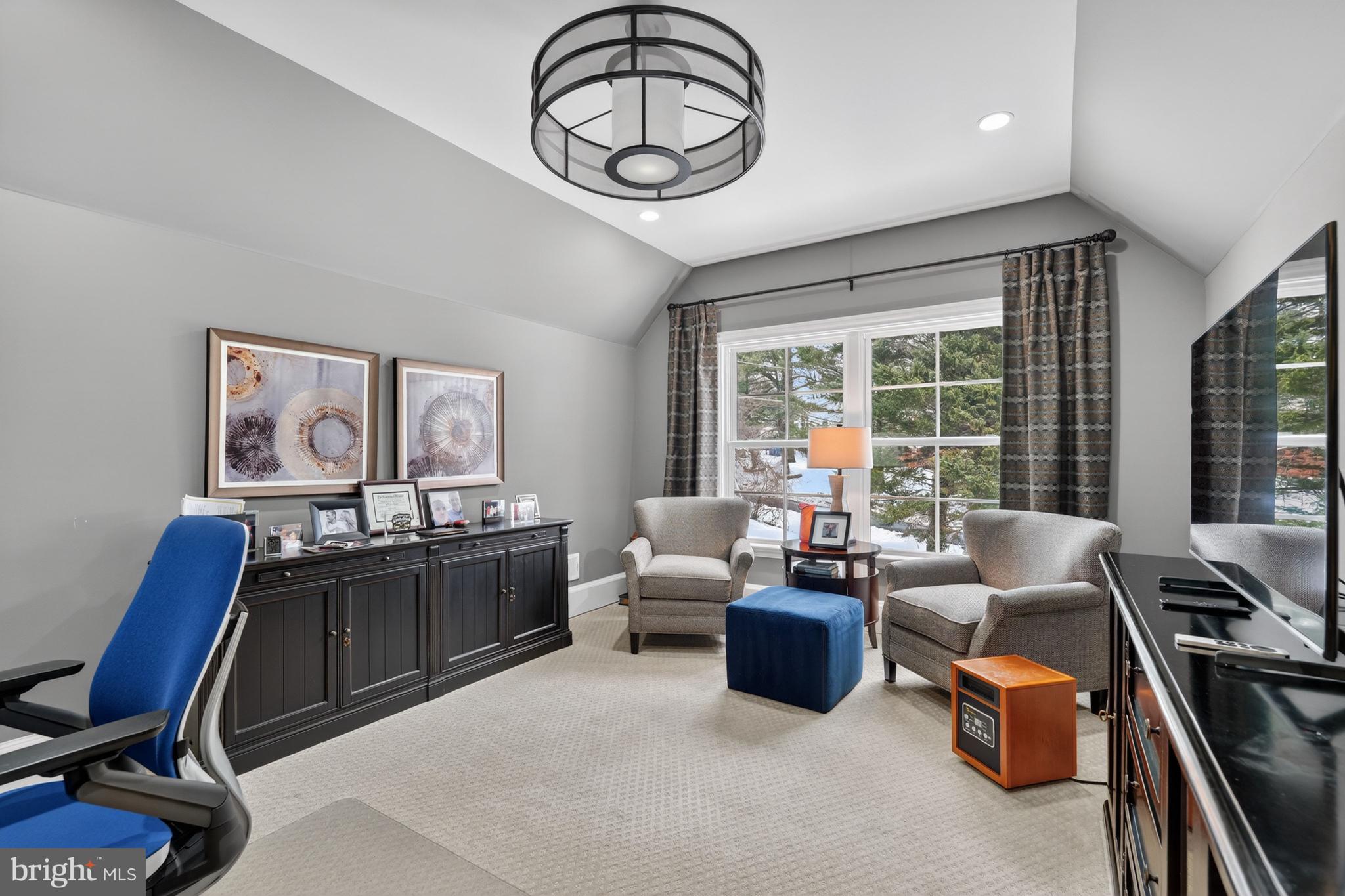 SALONA VILLAGE - Residential