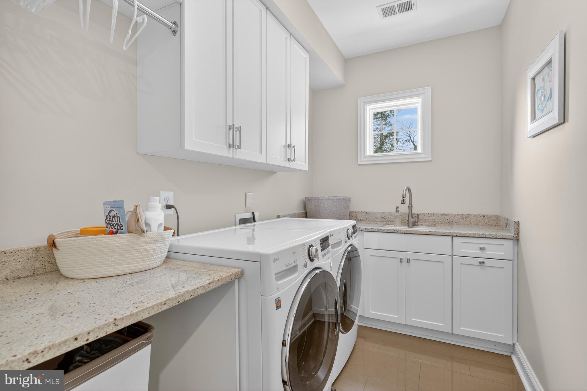 SALONA VILLAGE - Residential