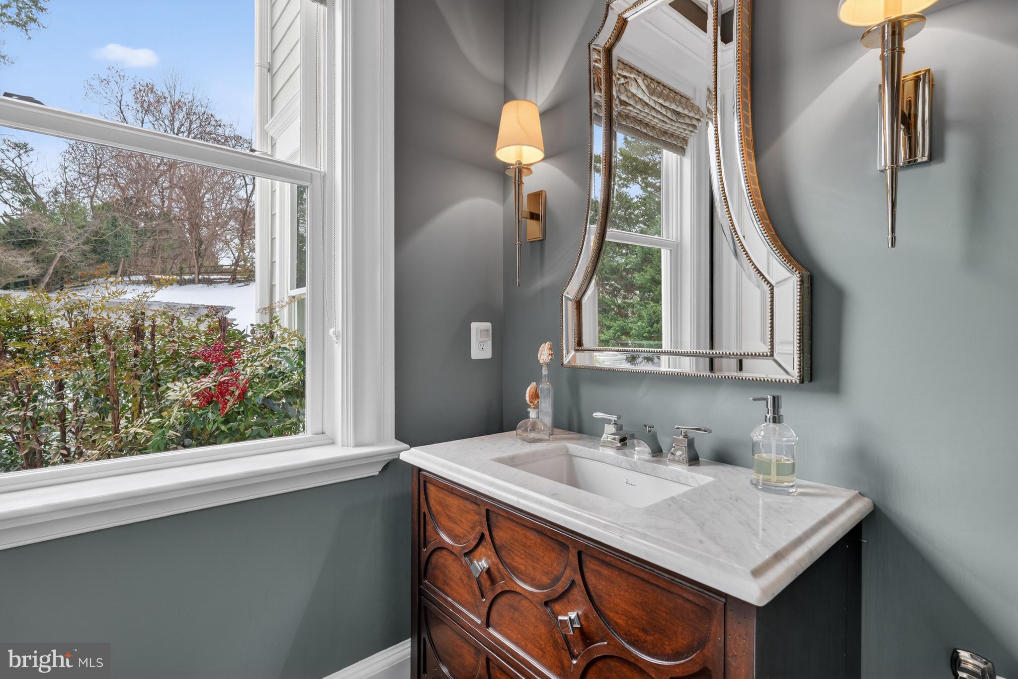 SALONA VILLAGE - Residential