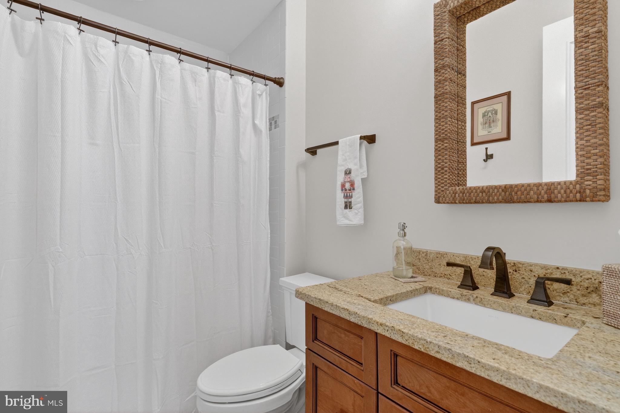 SALONA VILLAGE - Residential