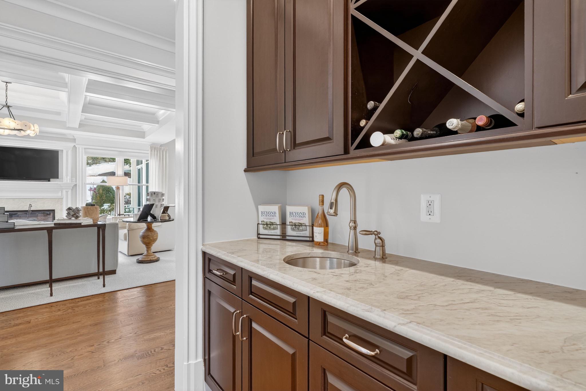 SALONA VILLAGE - Residential