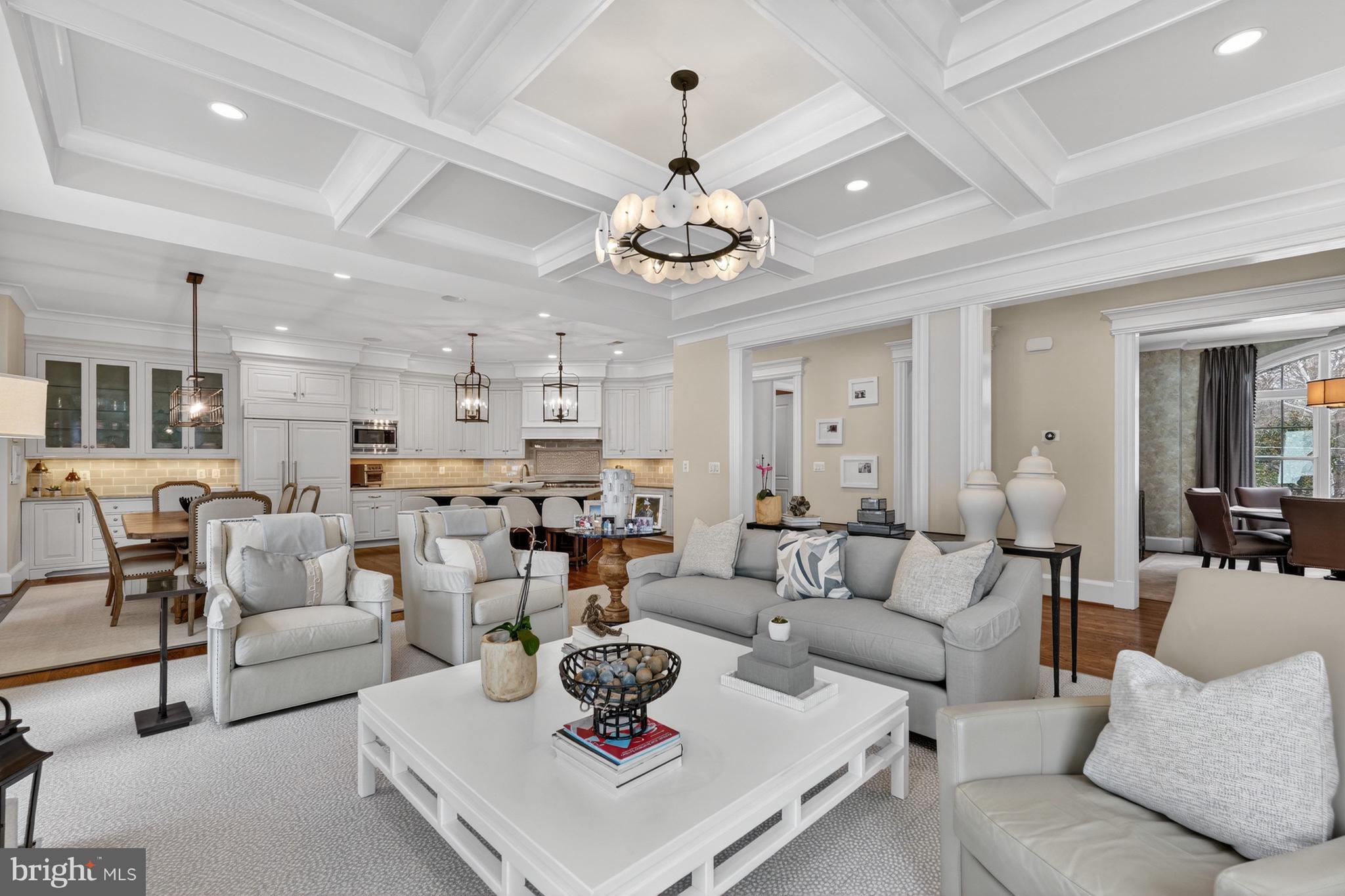 SALONA VILLAGE - Residential