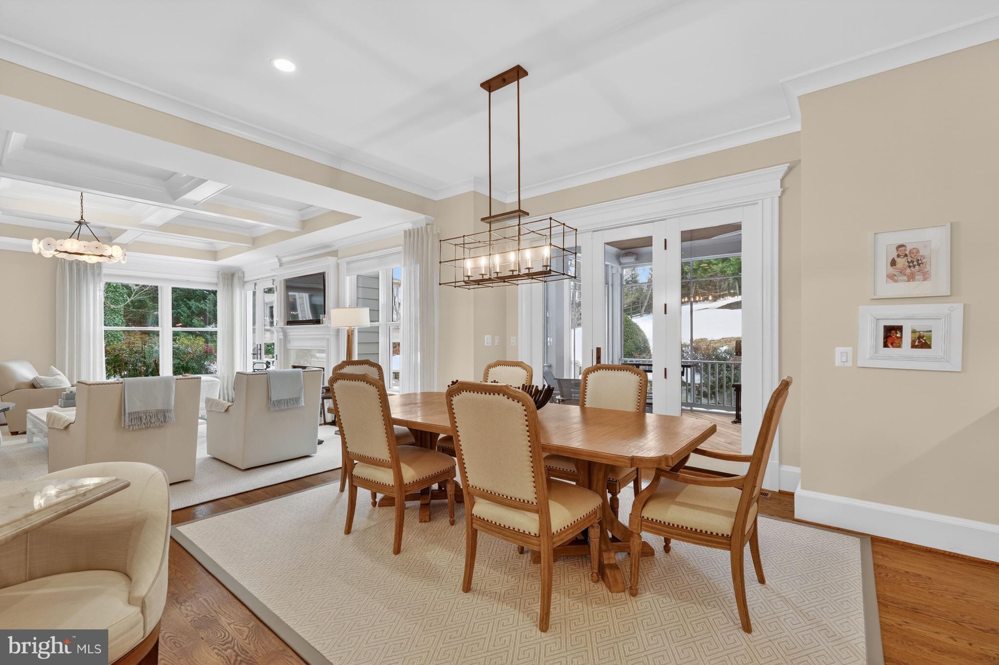 SALONA VILLAGE - Residential