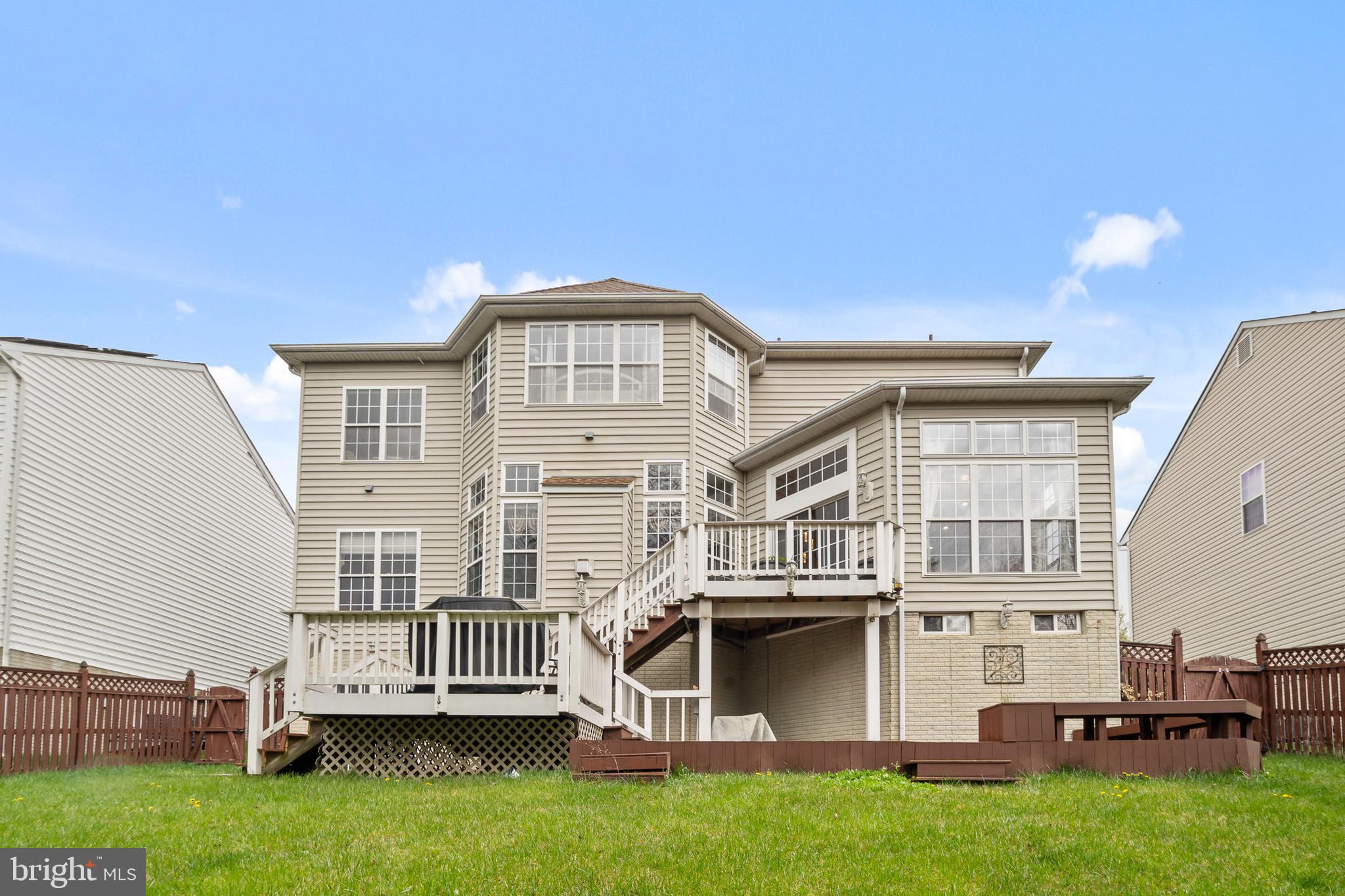 WESLEY WOODS - Residential