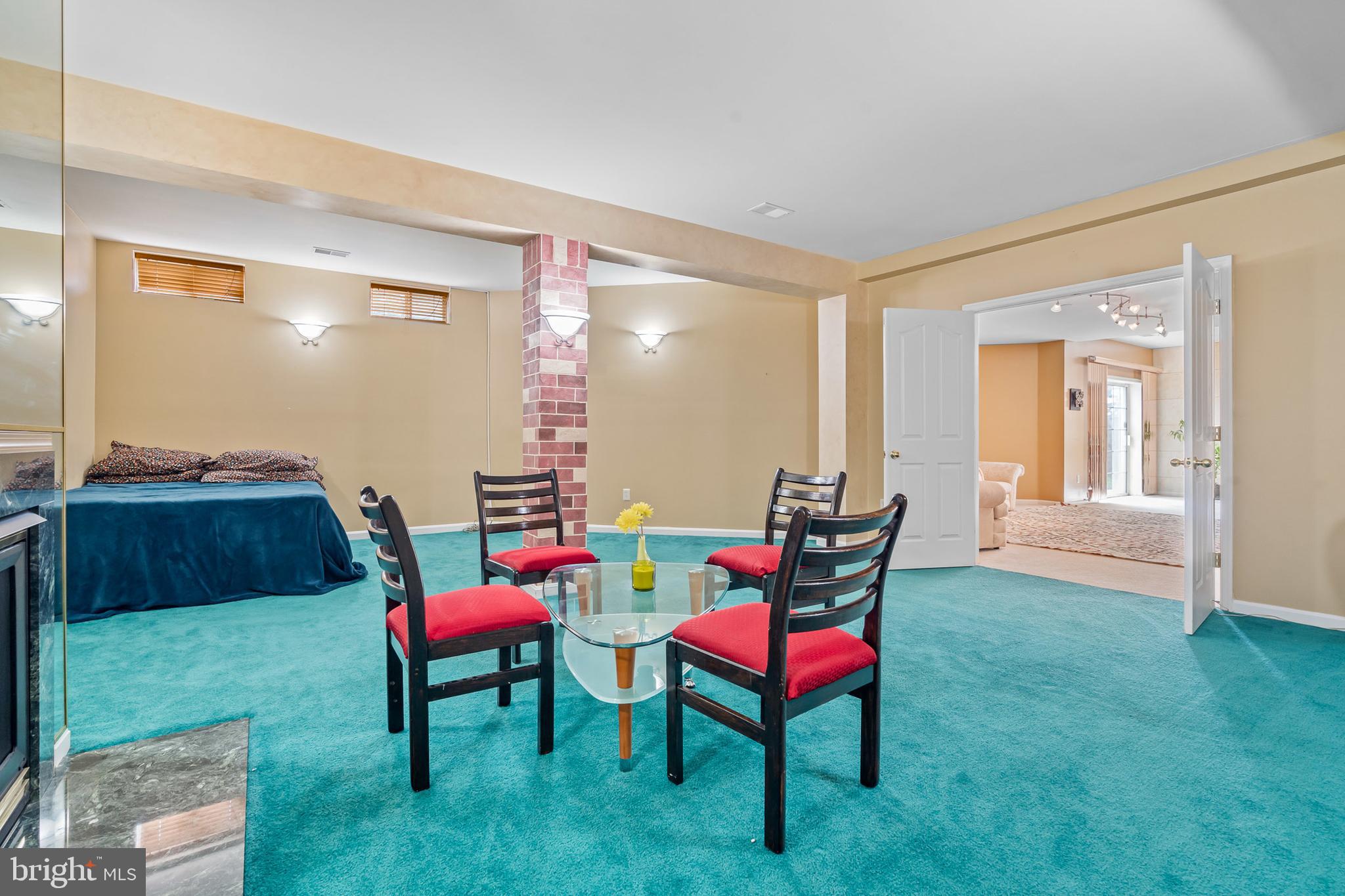 WESLEY WOODS - Residential