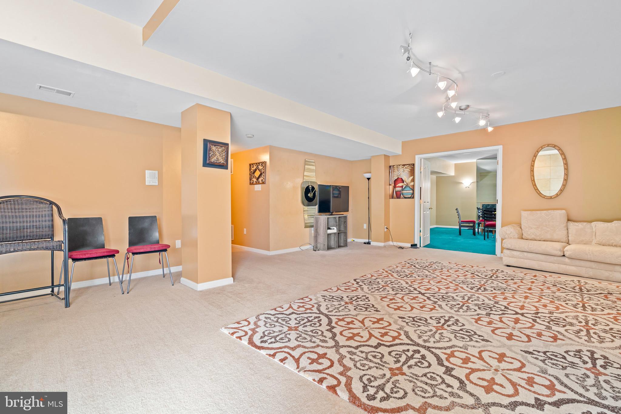 WESLEY WOODS - Residential