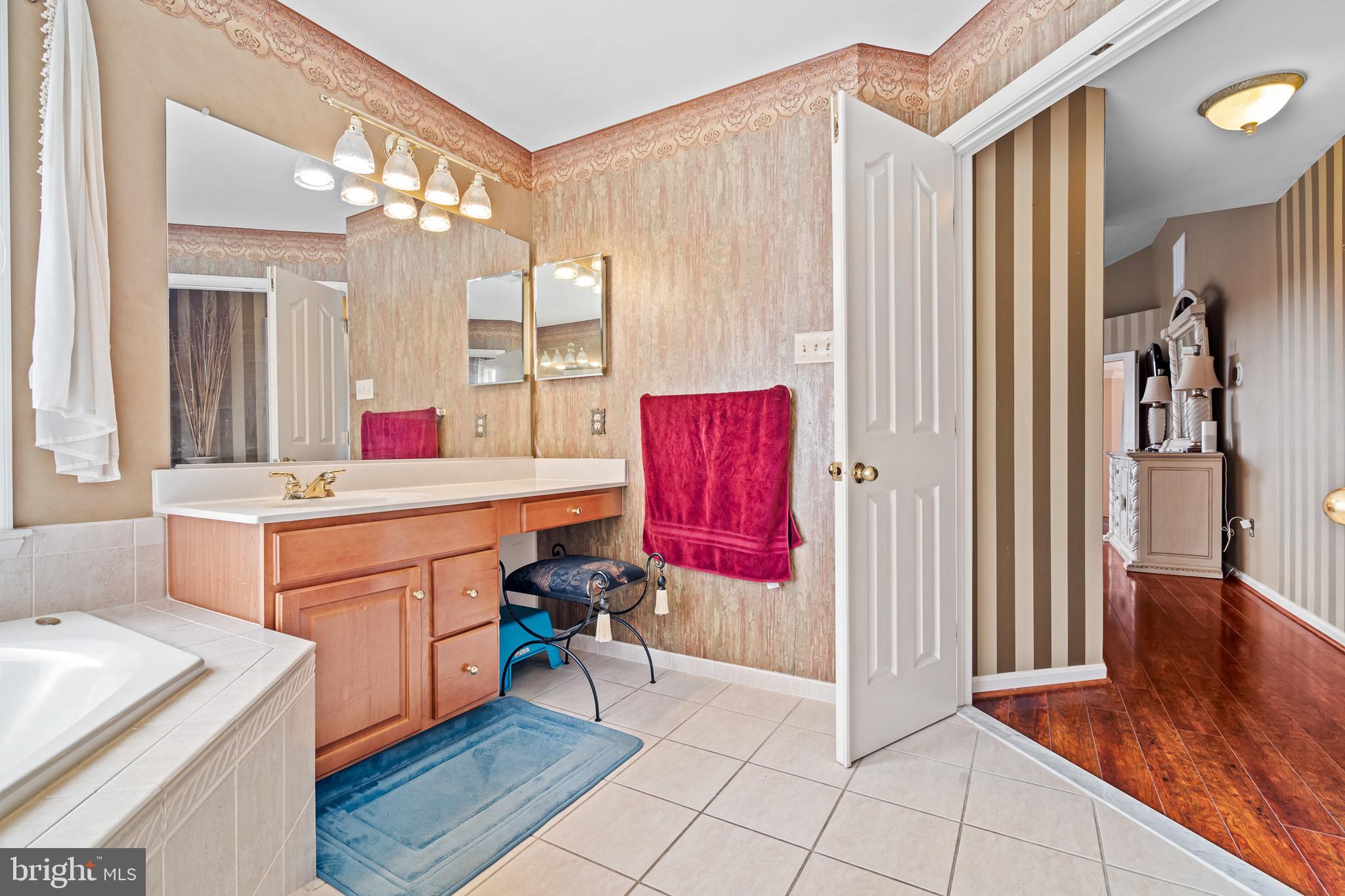 WESLEY WOODS - Residential