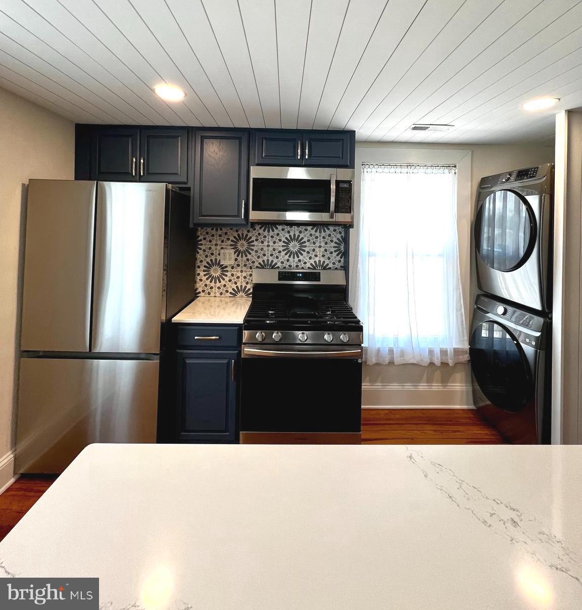 TOWN OF BERRYVILLE - Residential Lease