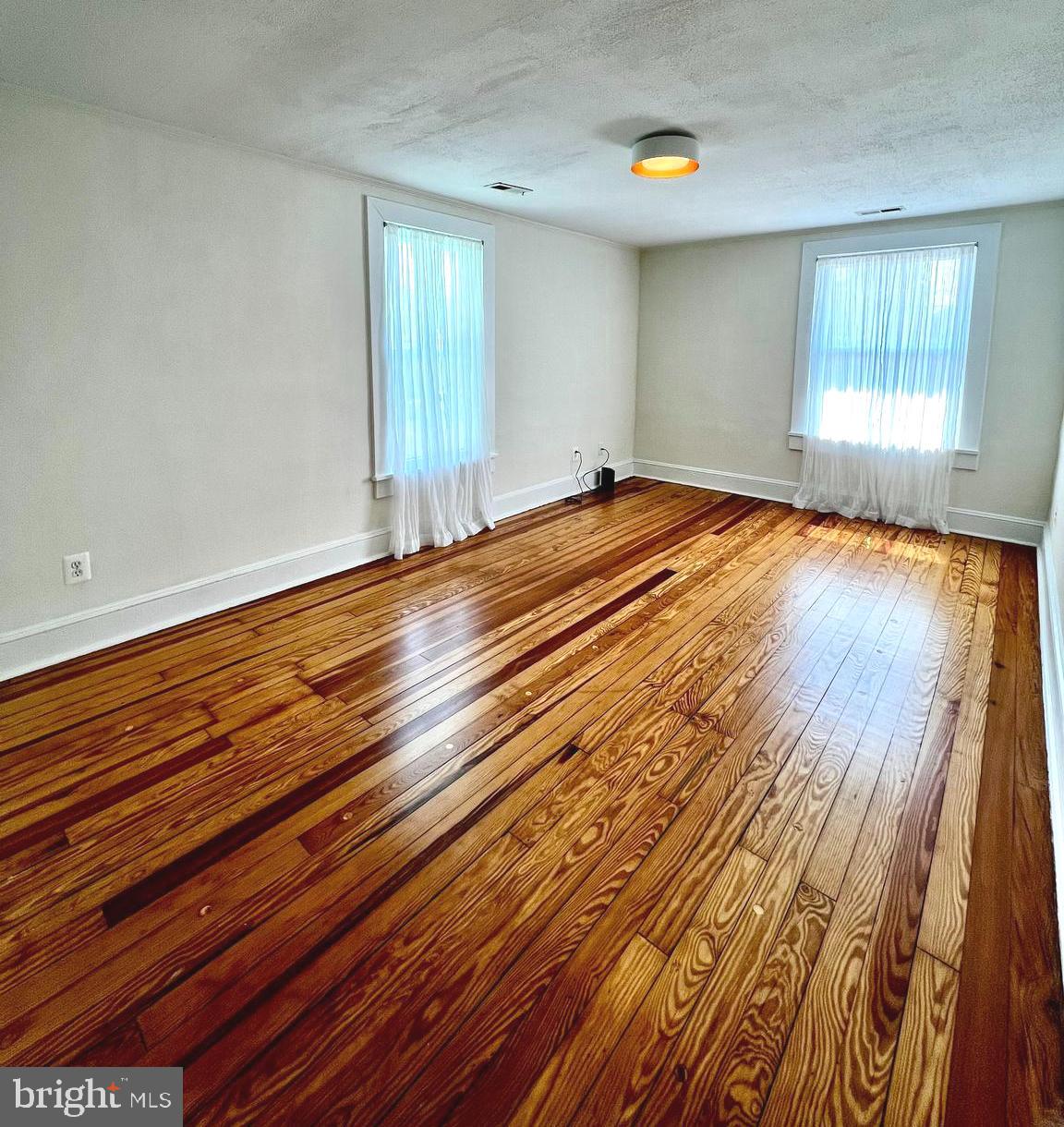 TOWN OF BERRYVILLE - Residential Lease