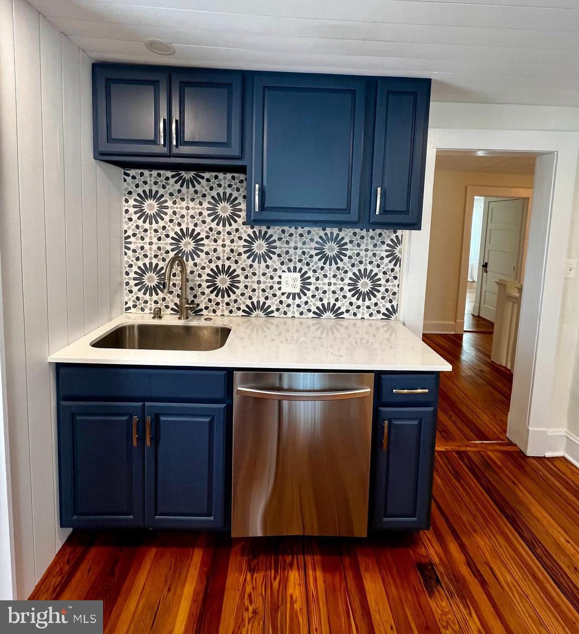 TOWN OF BERRYVILLE - Residential Lease