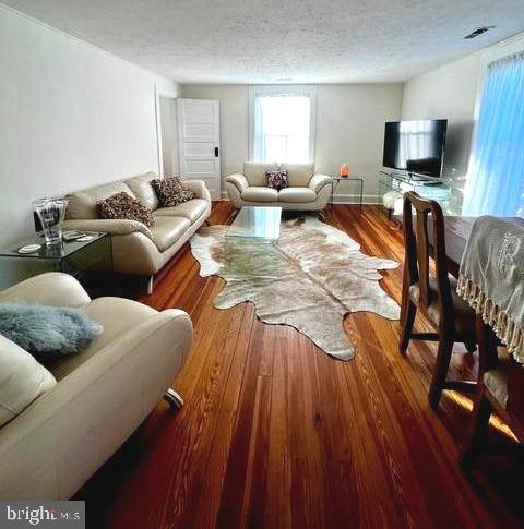 TOWN OF BERRYVILLE - Residential Lease