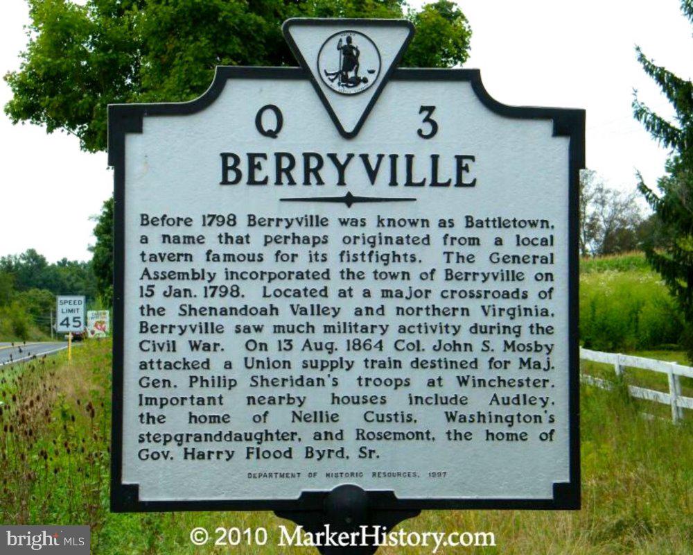 TOWN OF BERRYVILLE - Residential Lease