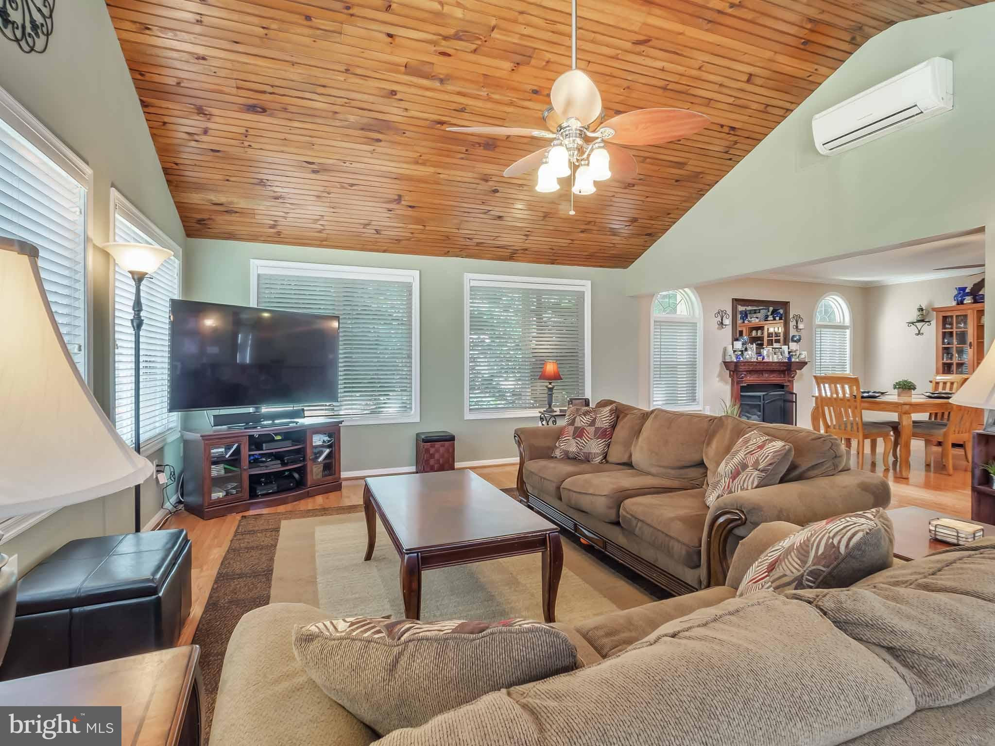 PLUM POINT WOODS - Residential