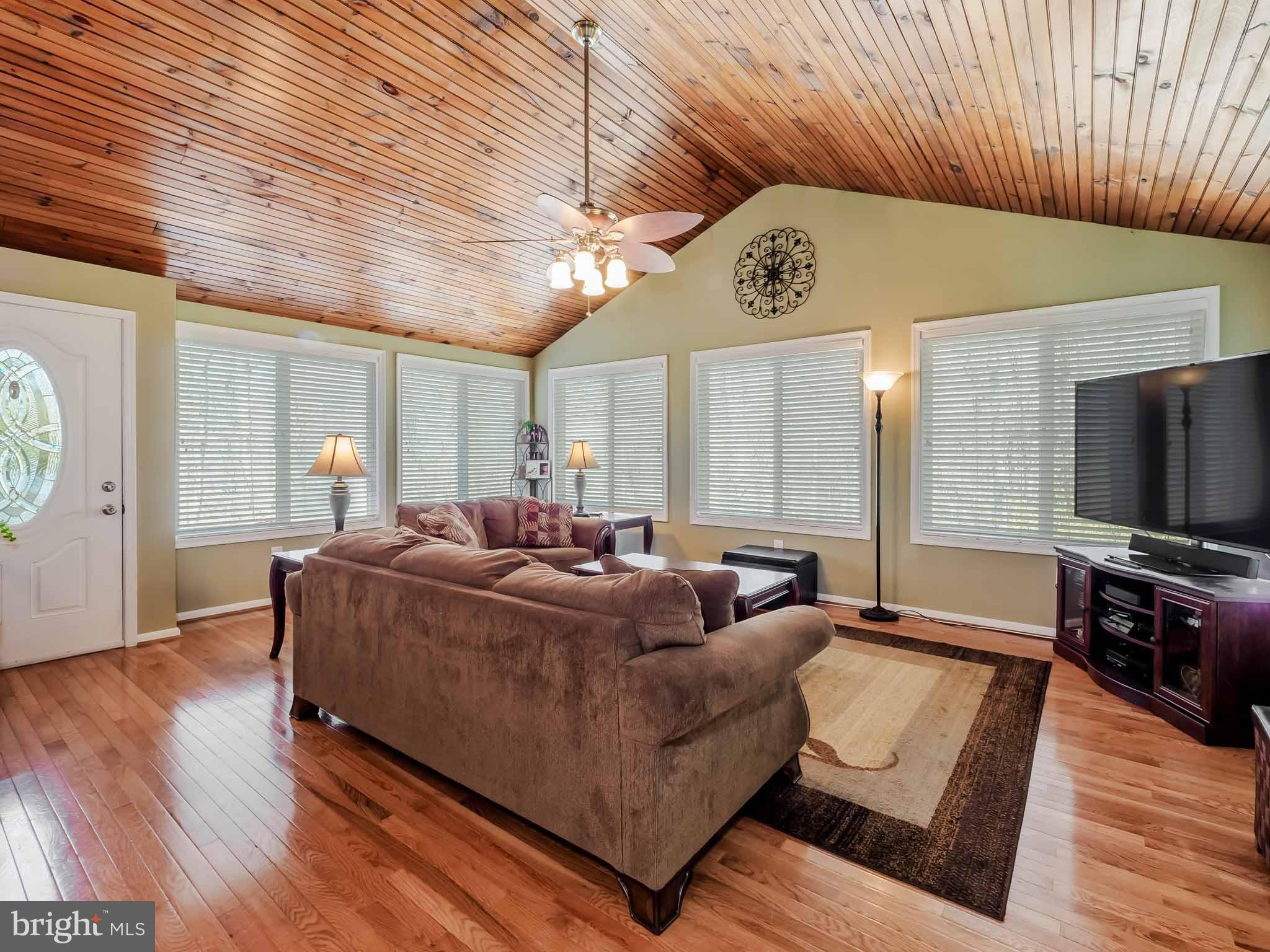 PLUM POINT WOODS - Residential