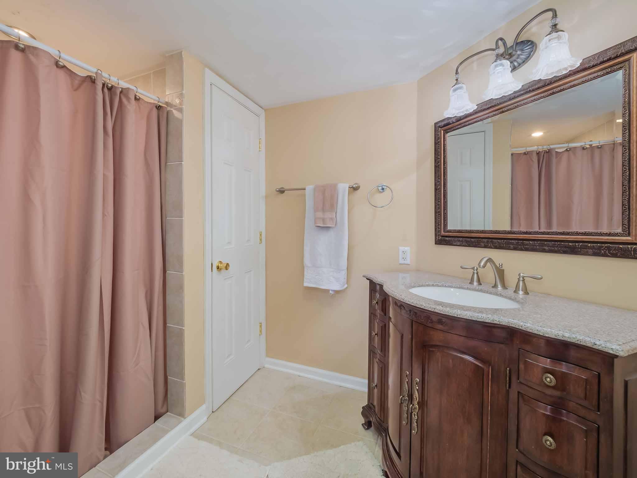 PLUM POINT WOODS - Residential