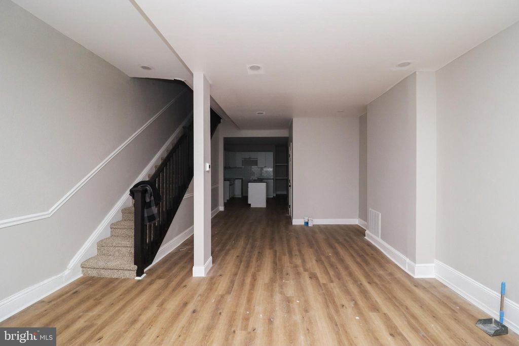 Photo of 34 W Maple Street, YORK, PA 17401 (MLS # PAYK2095262)