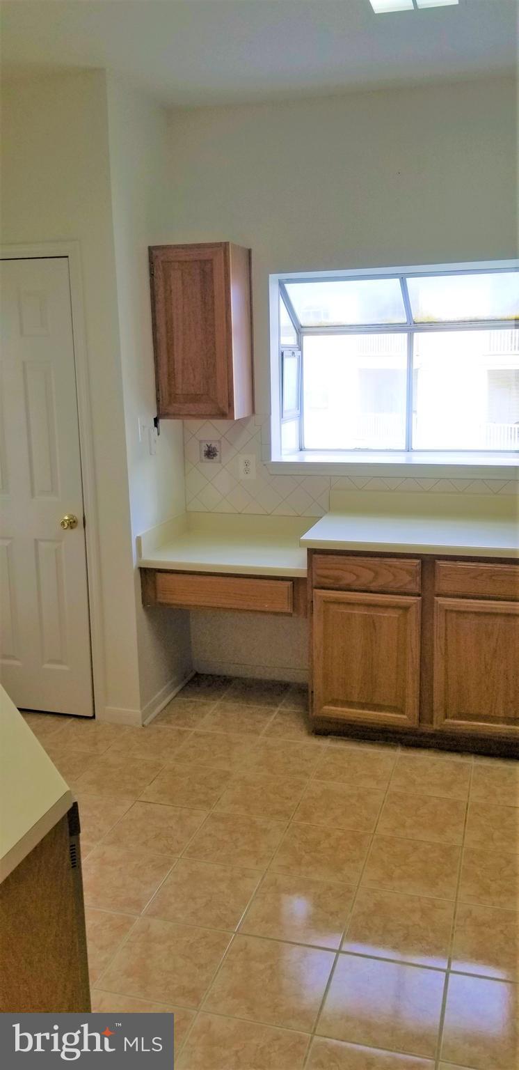 BROOKMEADE - Residential Lease