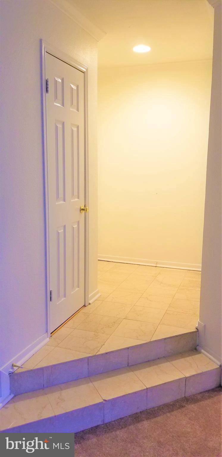 BROOKMEADE - Residential Lease