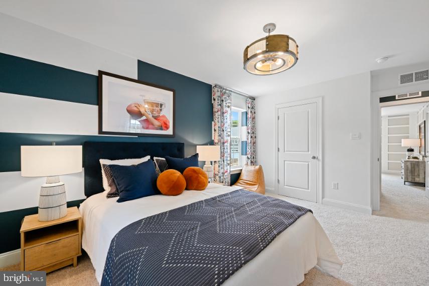 GREENWOOD VILLAGE - Residential