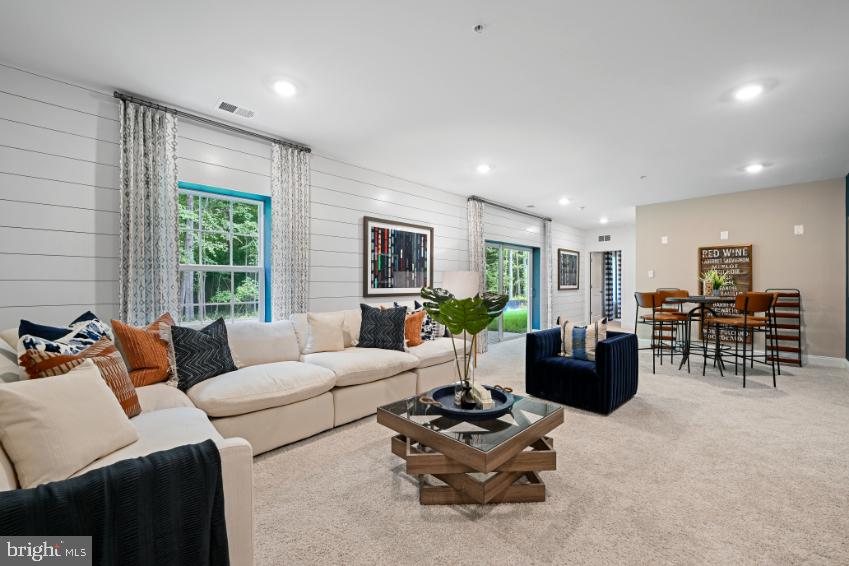 GREENWOOD VILLAGE - Residential