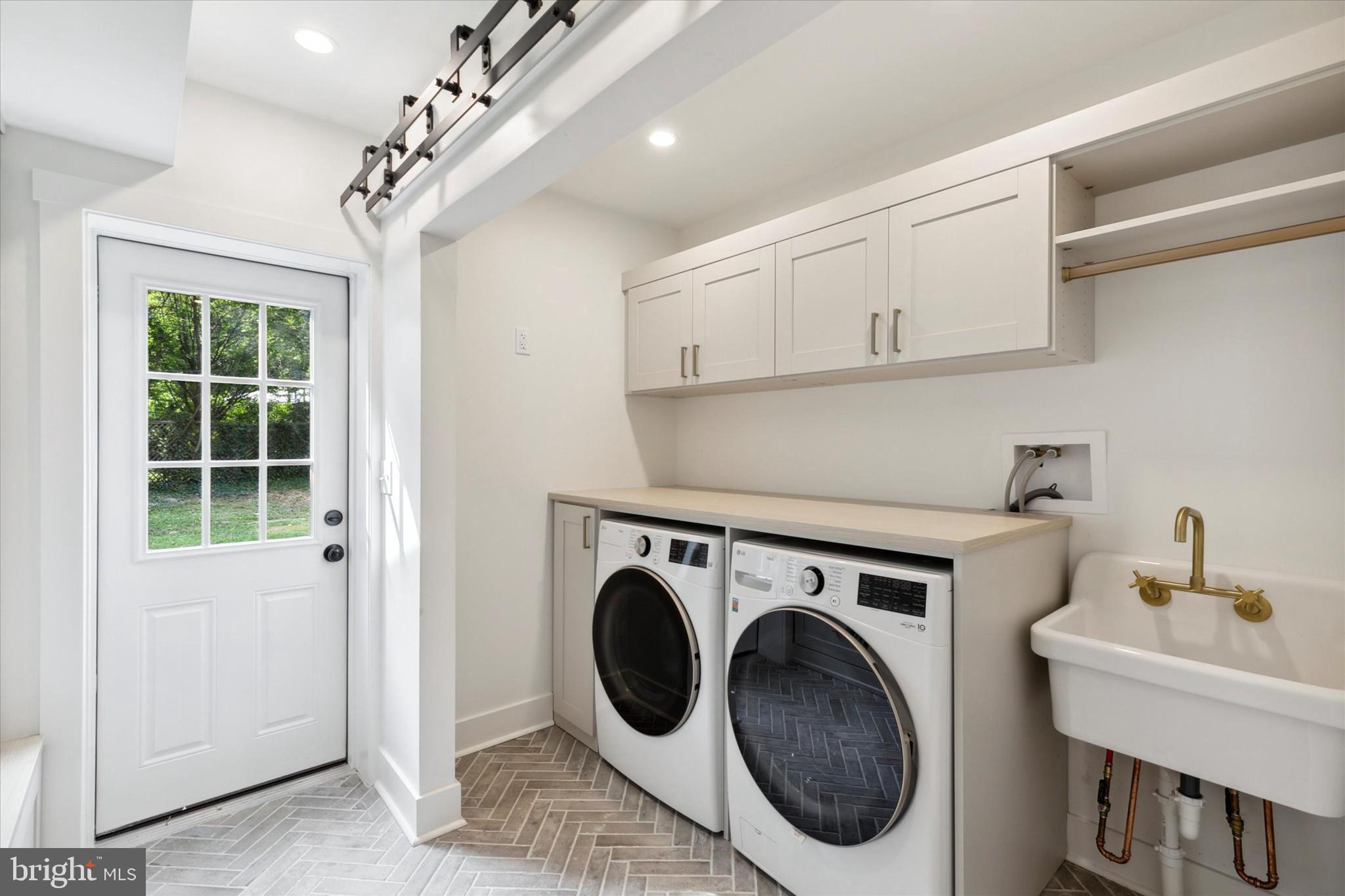 MERION STATION - Residential