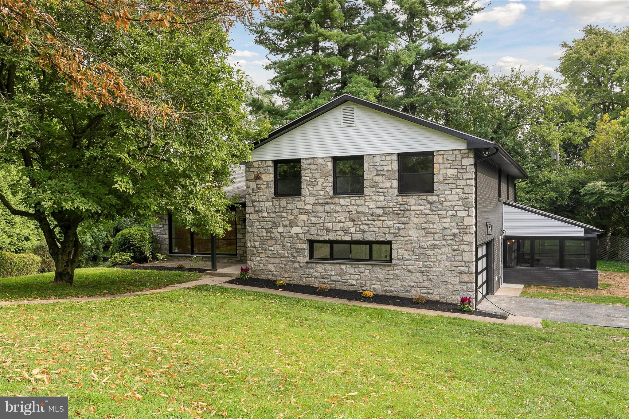 MERION STATION - Residential