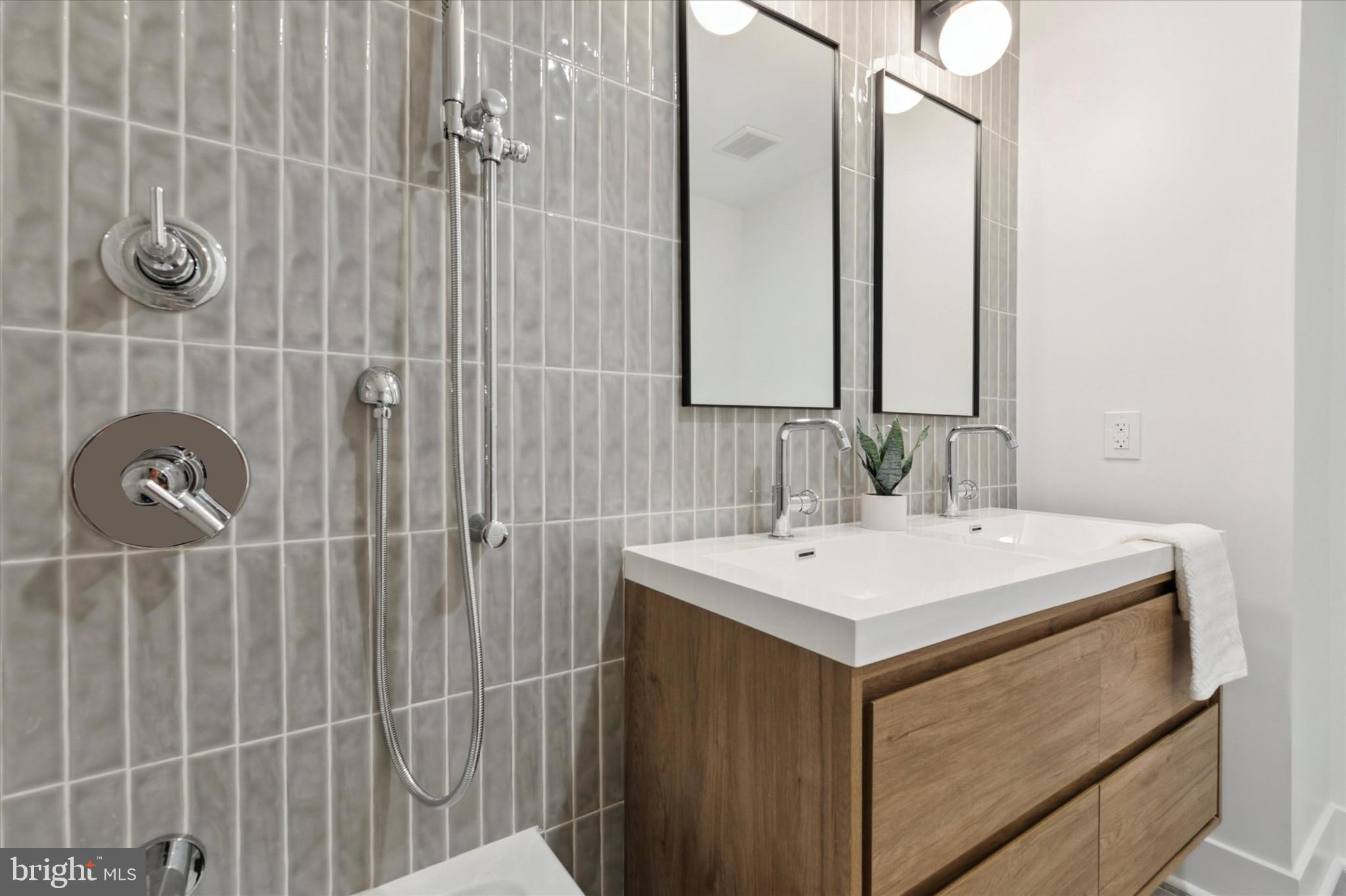 MERION STATION - Residential