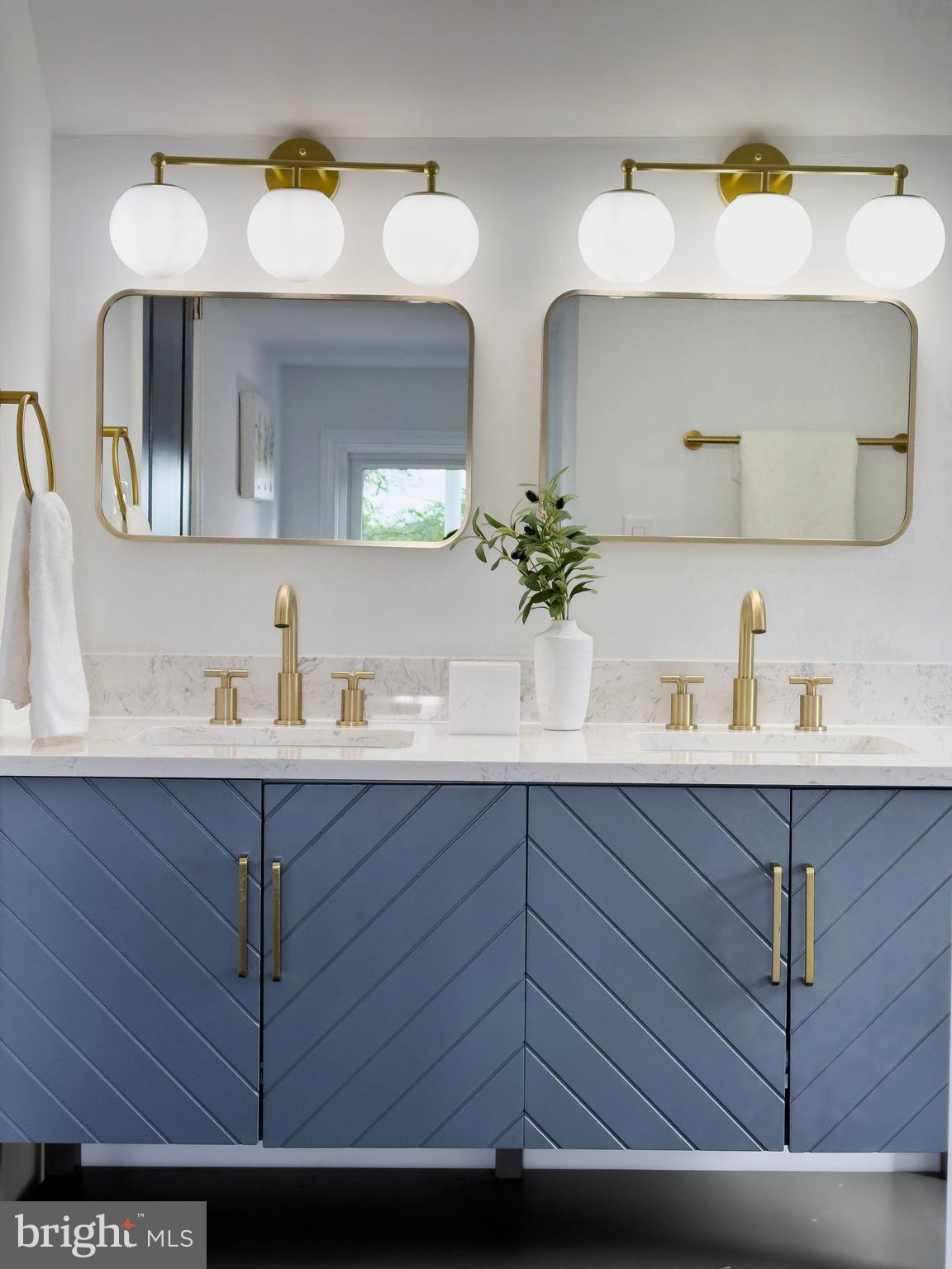 CORAL HILLS - Residential