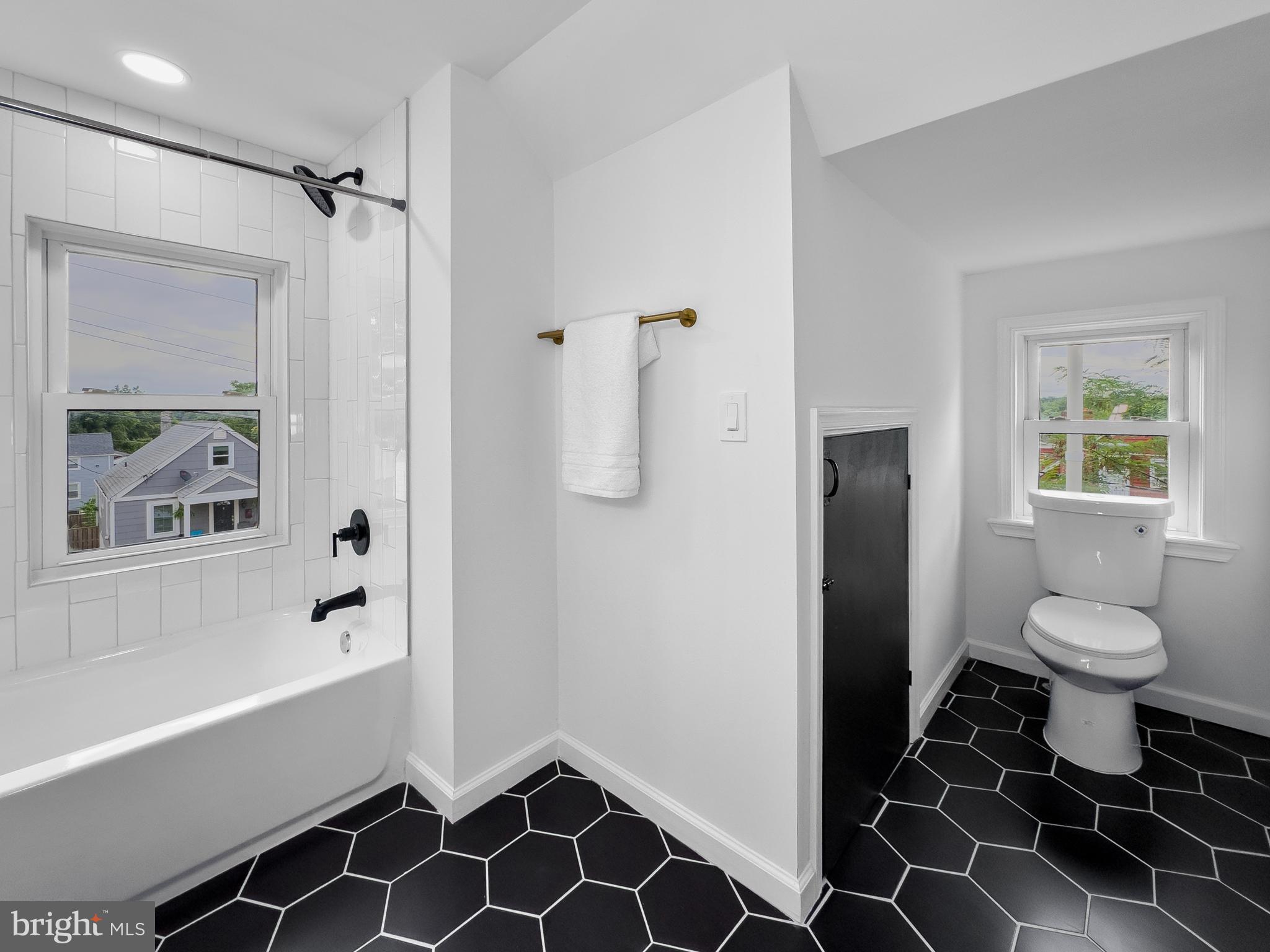 CORAL HILLS - Residential