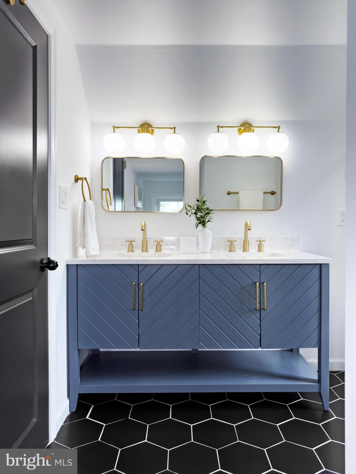 CORAL HILLS - Residential