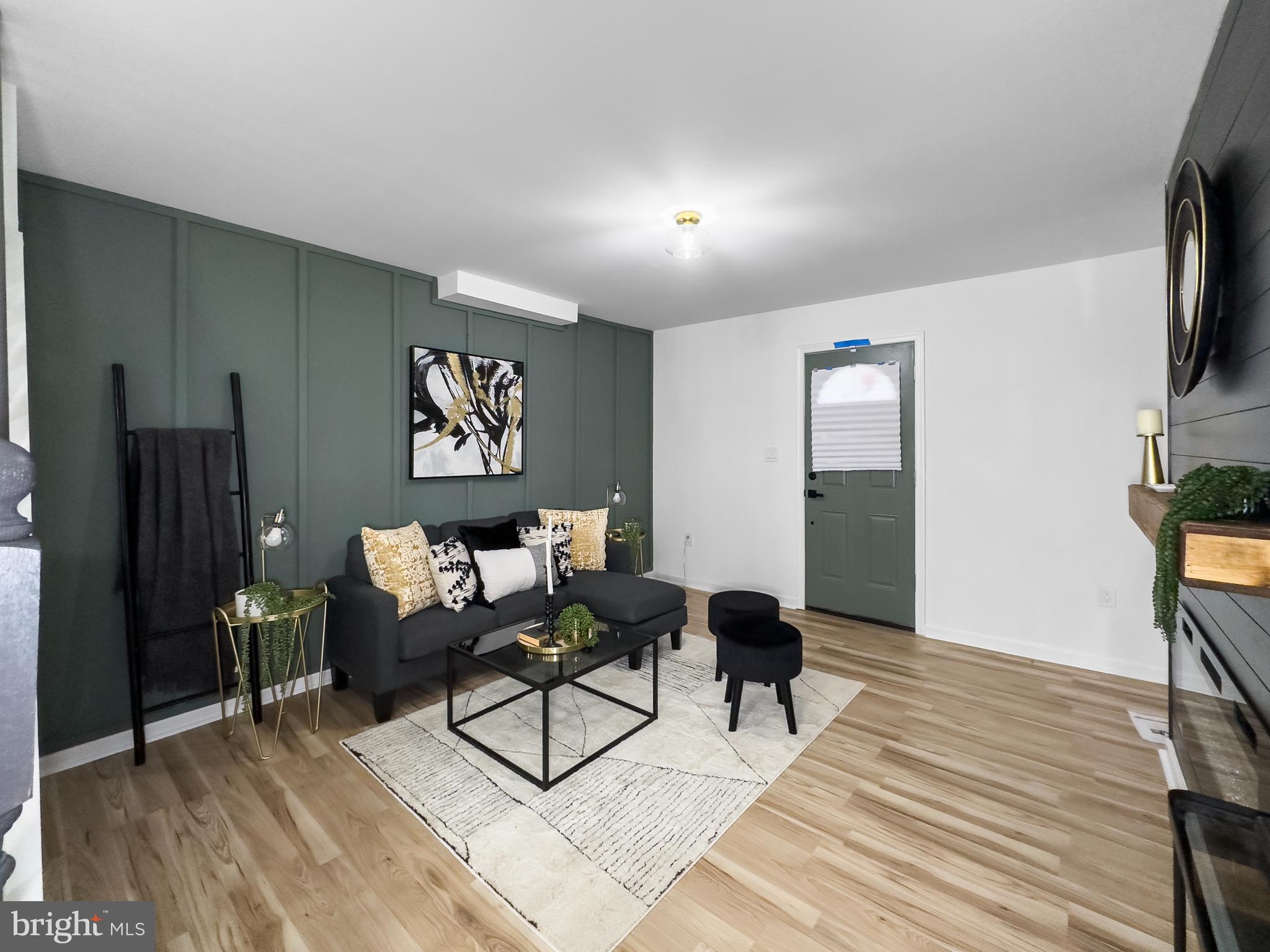 CORAL HILLS - Residential